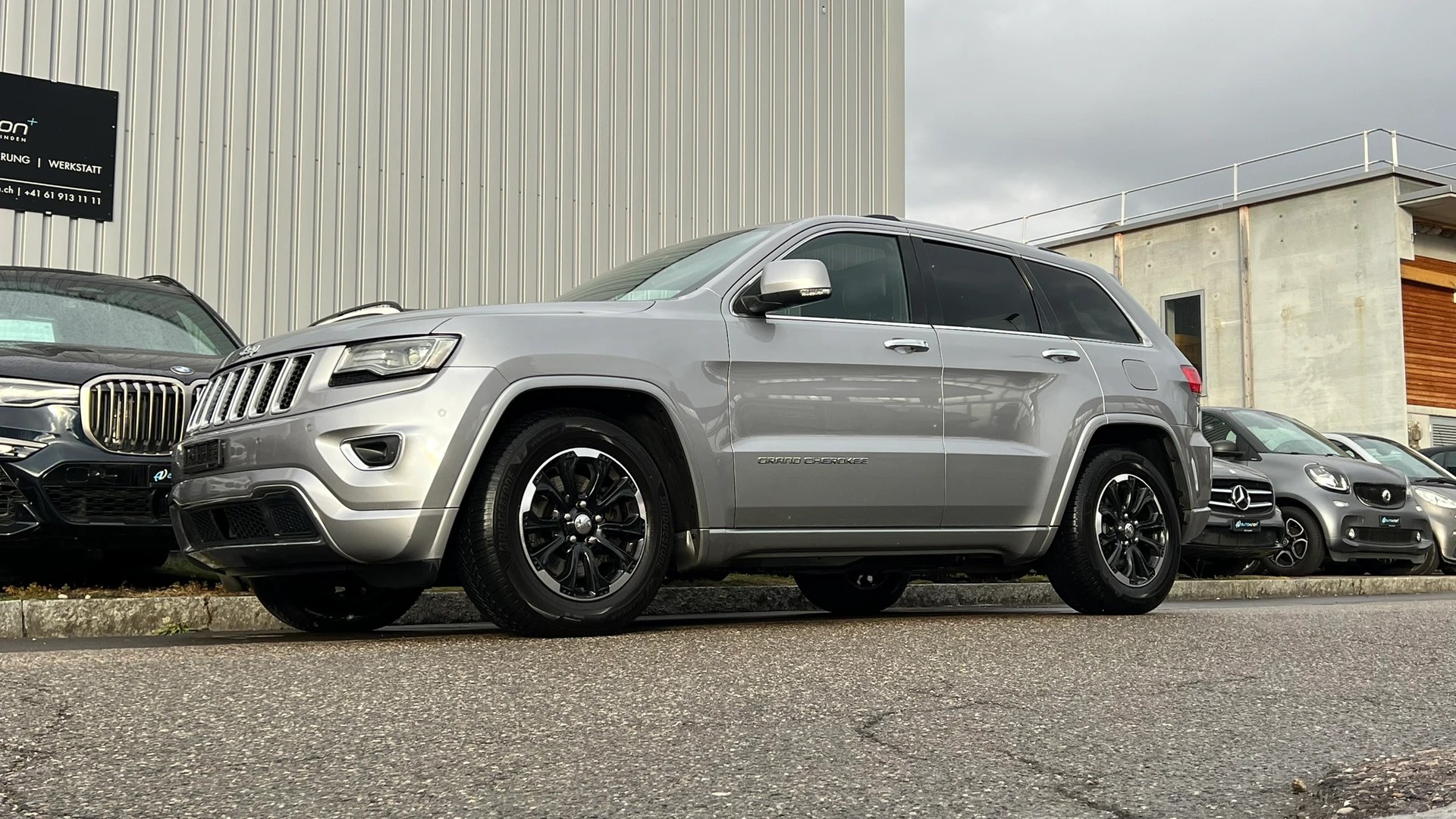 JEEP GRAND CHEROKEE 3.0 CRD OVERLAND AUTOMATIC l 250 PS-image-8