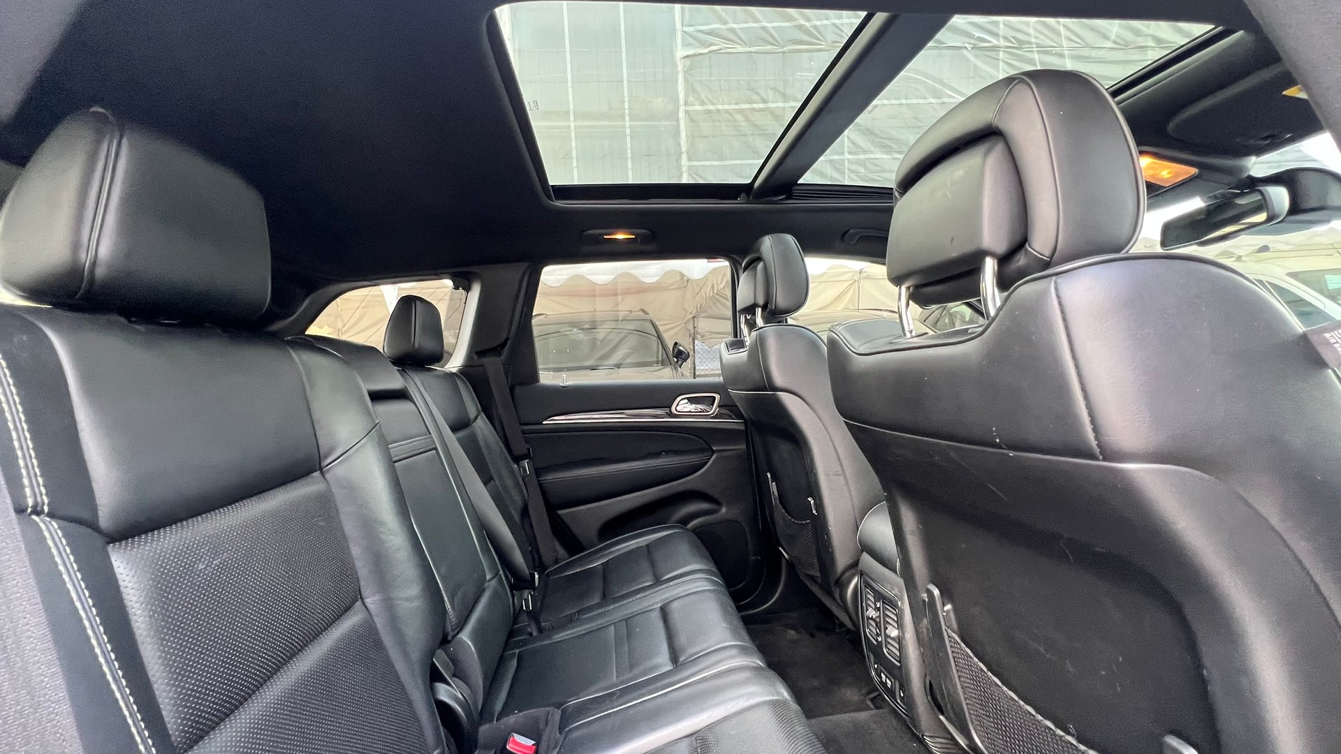 JEEP GRAND CHEROKEE 3.0 CRD OVERLAND AUTOMATIC l 250 PS-image-28