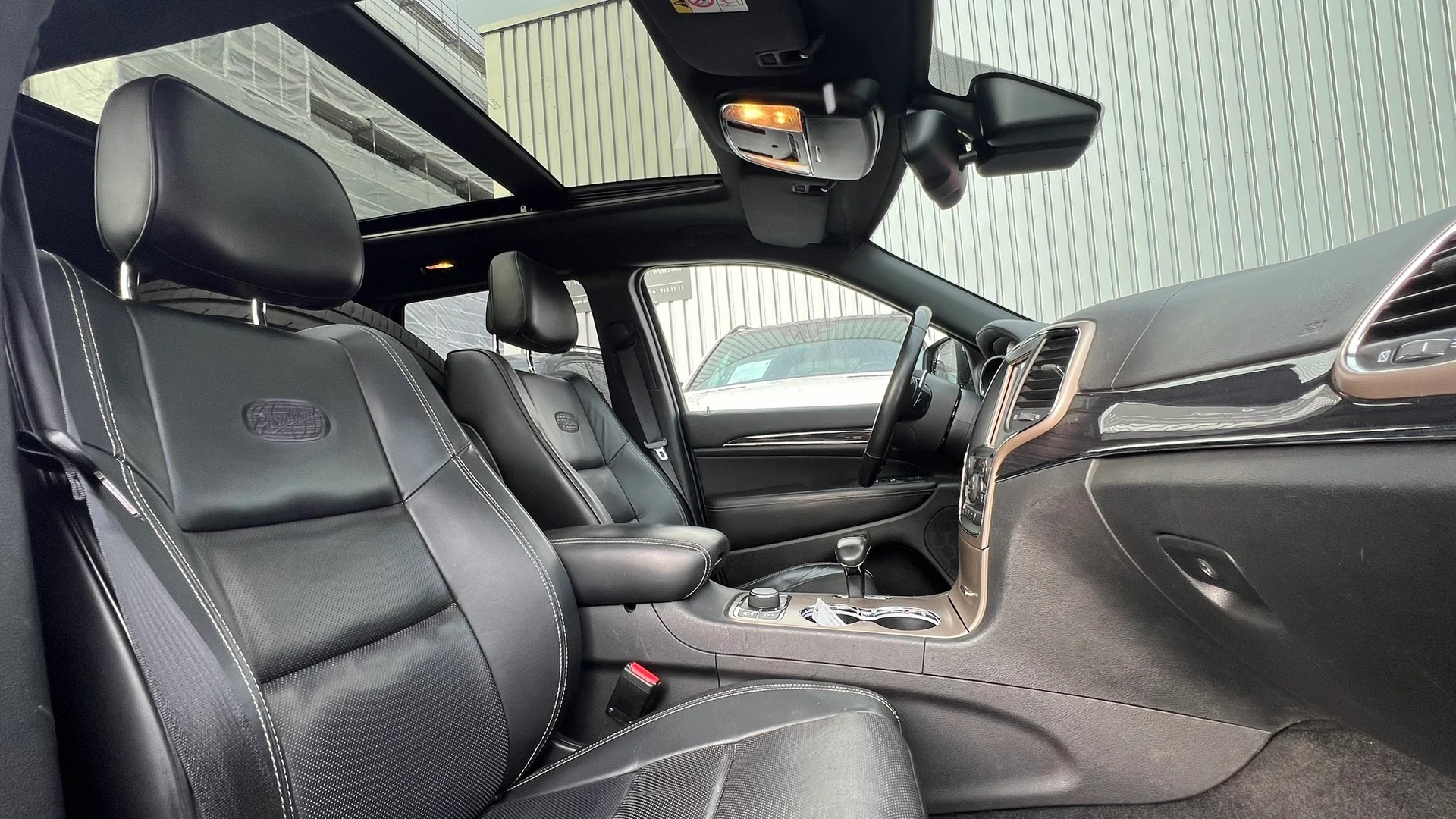 JEEP GRAND CHEROKEE 3.0 CRD OVERLAND AUTOMATIC l 250 PS-image-18