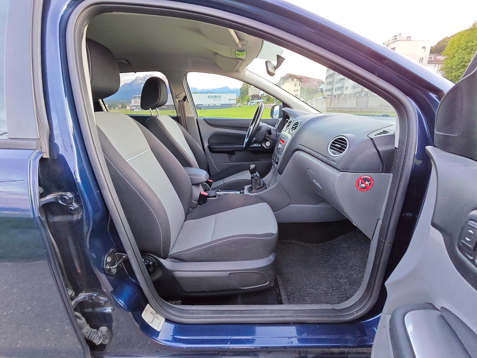 FORD Focus 1.6 TDCi Carving-image-12