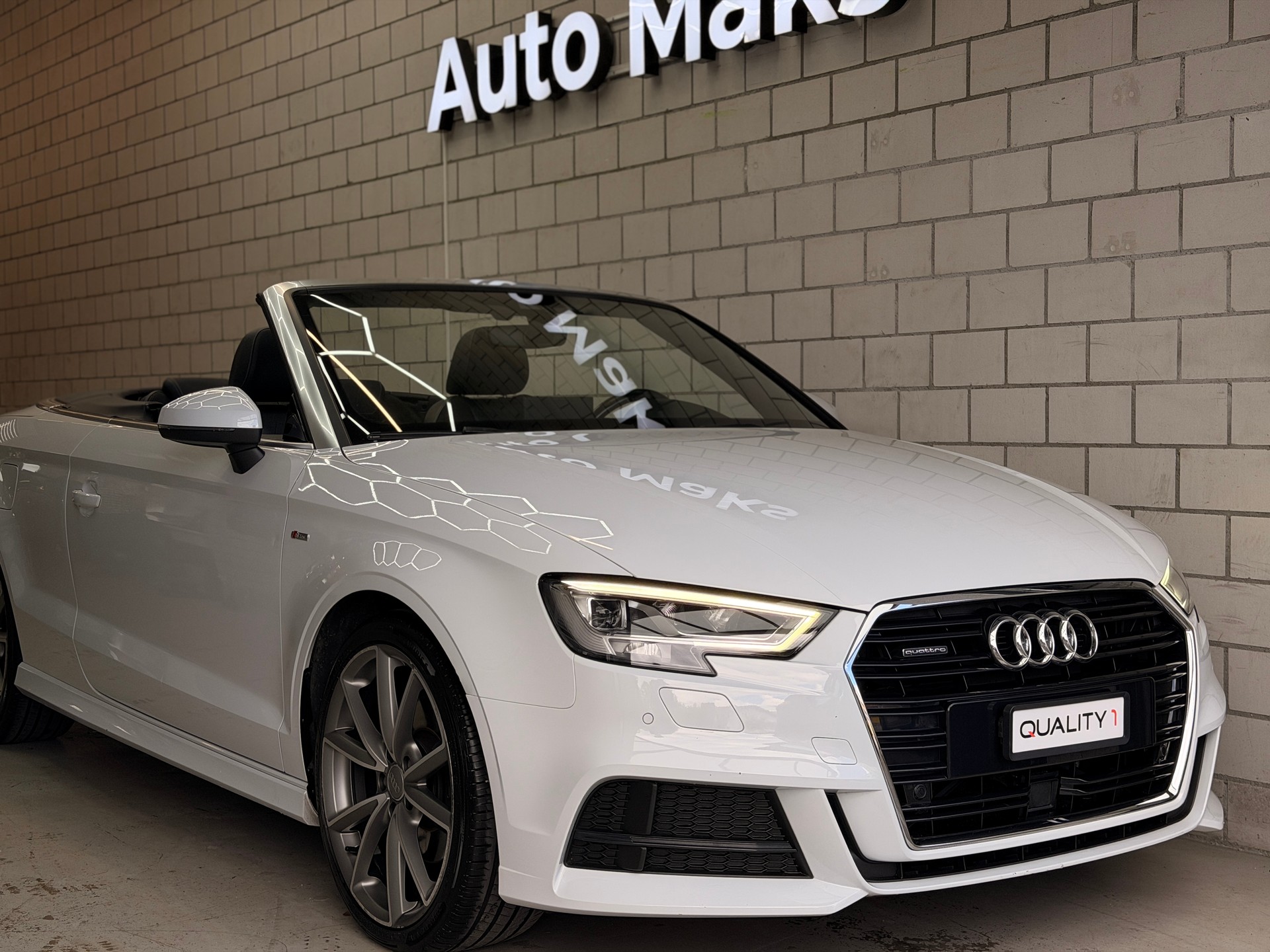 AUDI A3 Cabriolet 2.0 TDI Sport quattro S-tronic-image-4