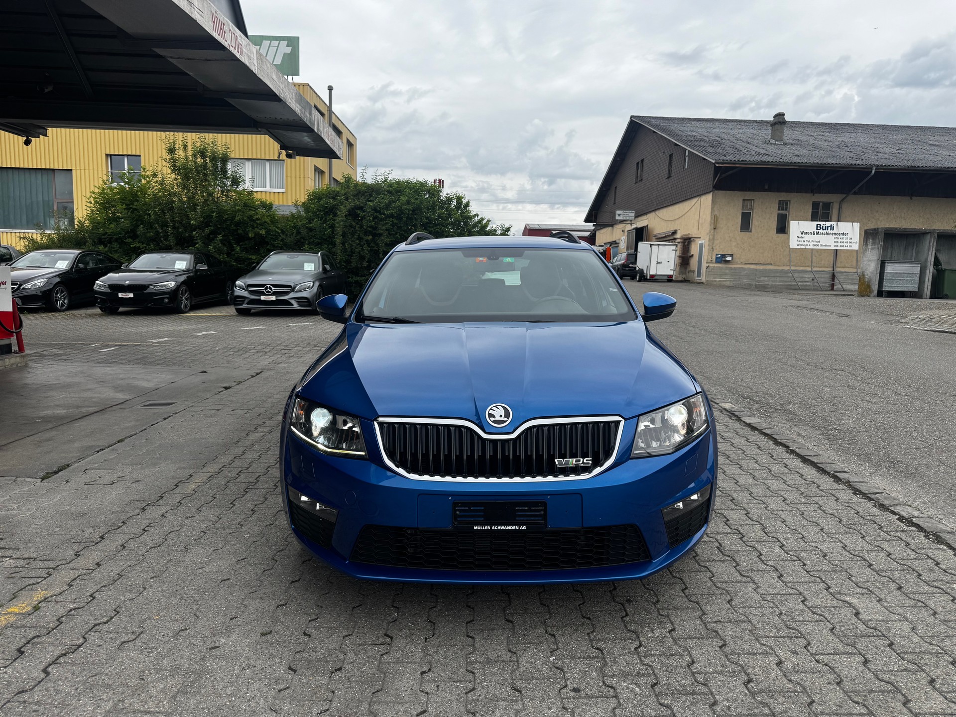 SKODA Octavia Combi 2.0 TSI RS-image-9