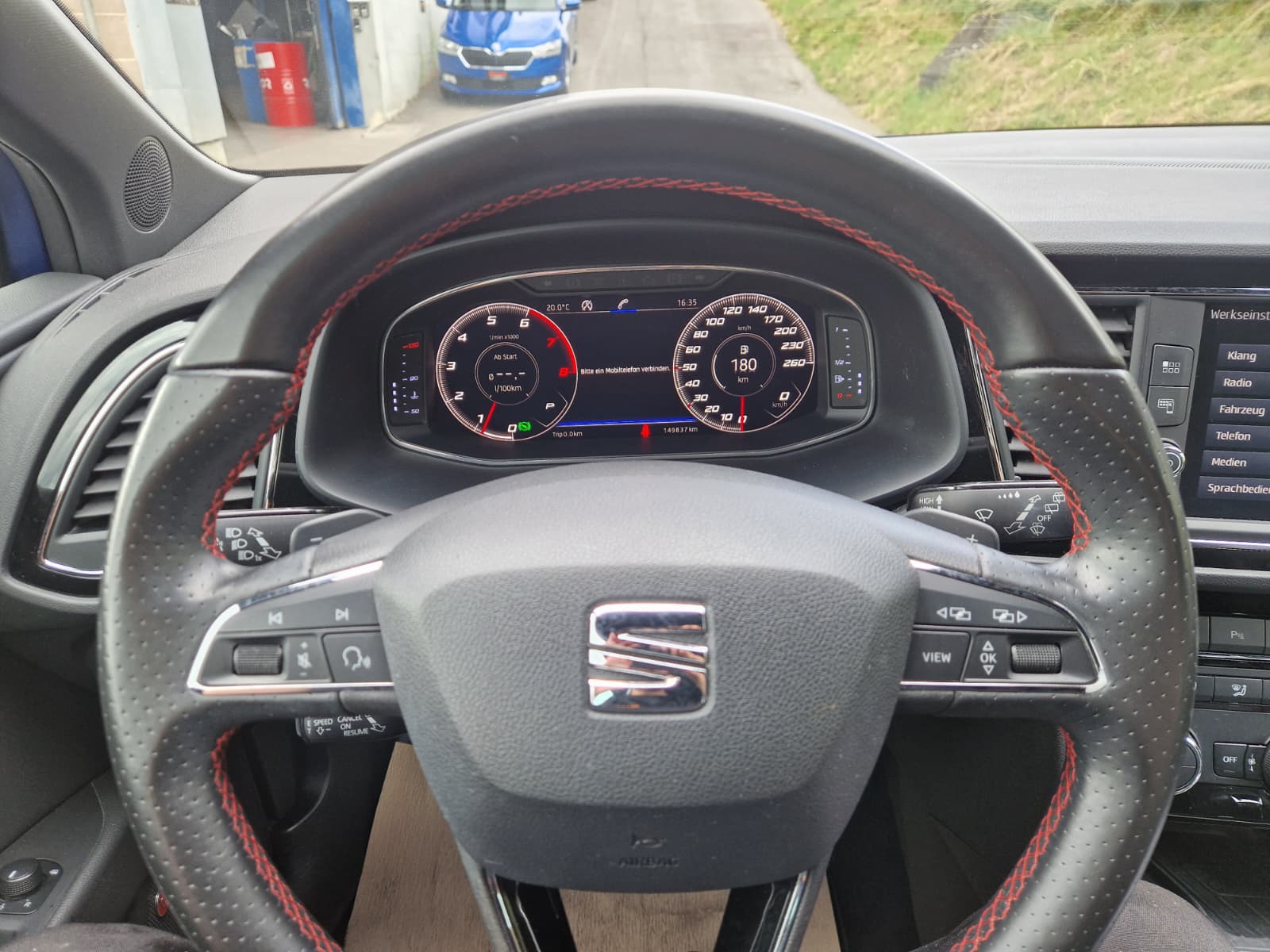 SEAT Leon 2.0 TSI Swiss FR DSG-image-11