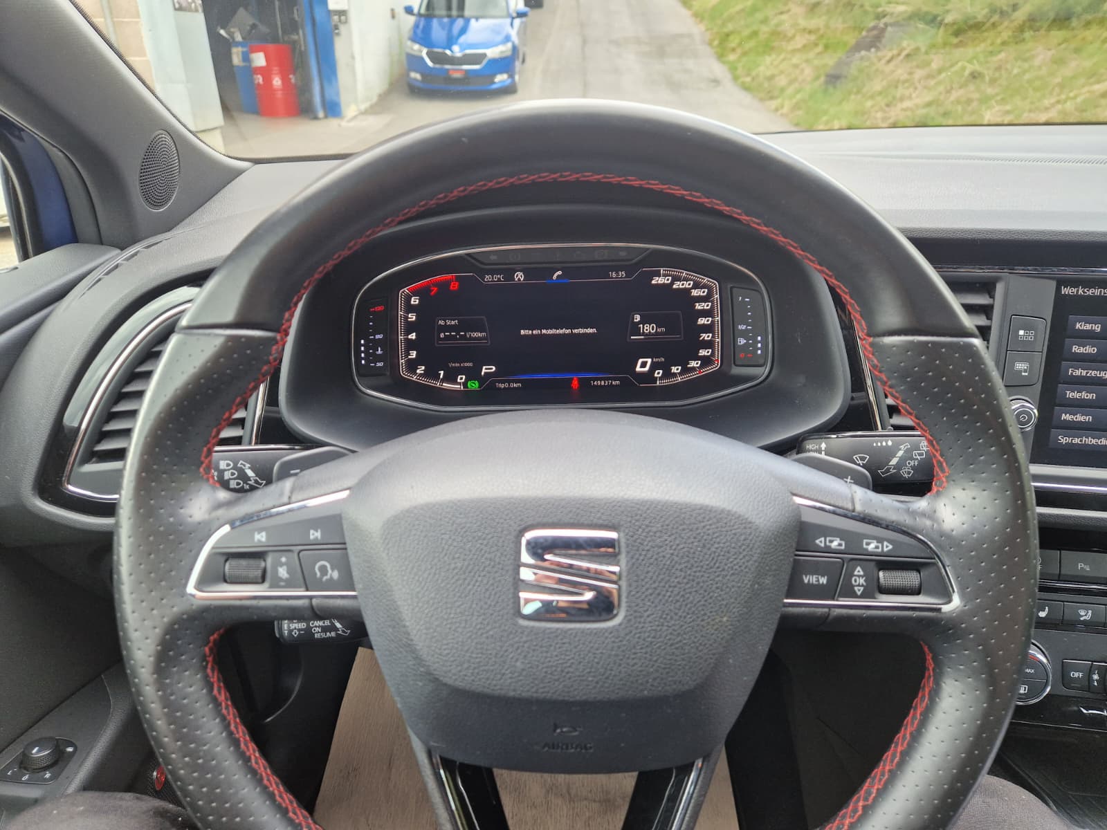 SEAT Leon 2.0 TSI Swiss FR DSG-image-12