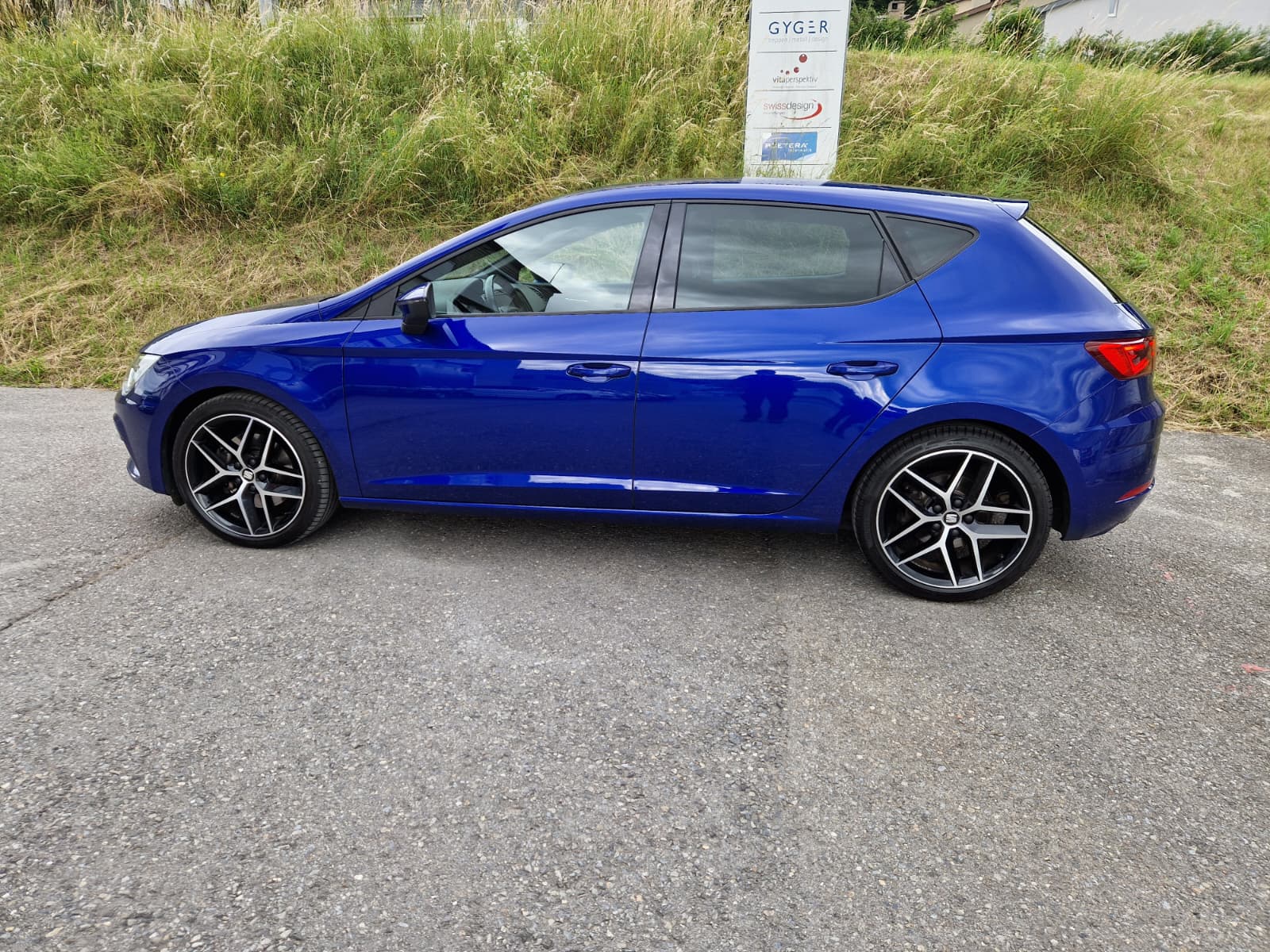 SEAT Leon 2.0 TSI Swiss FR DSG-image-5