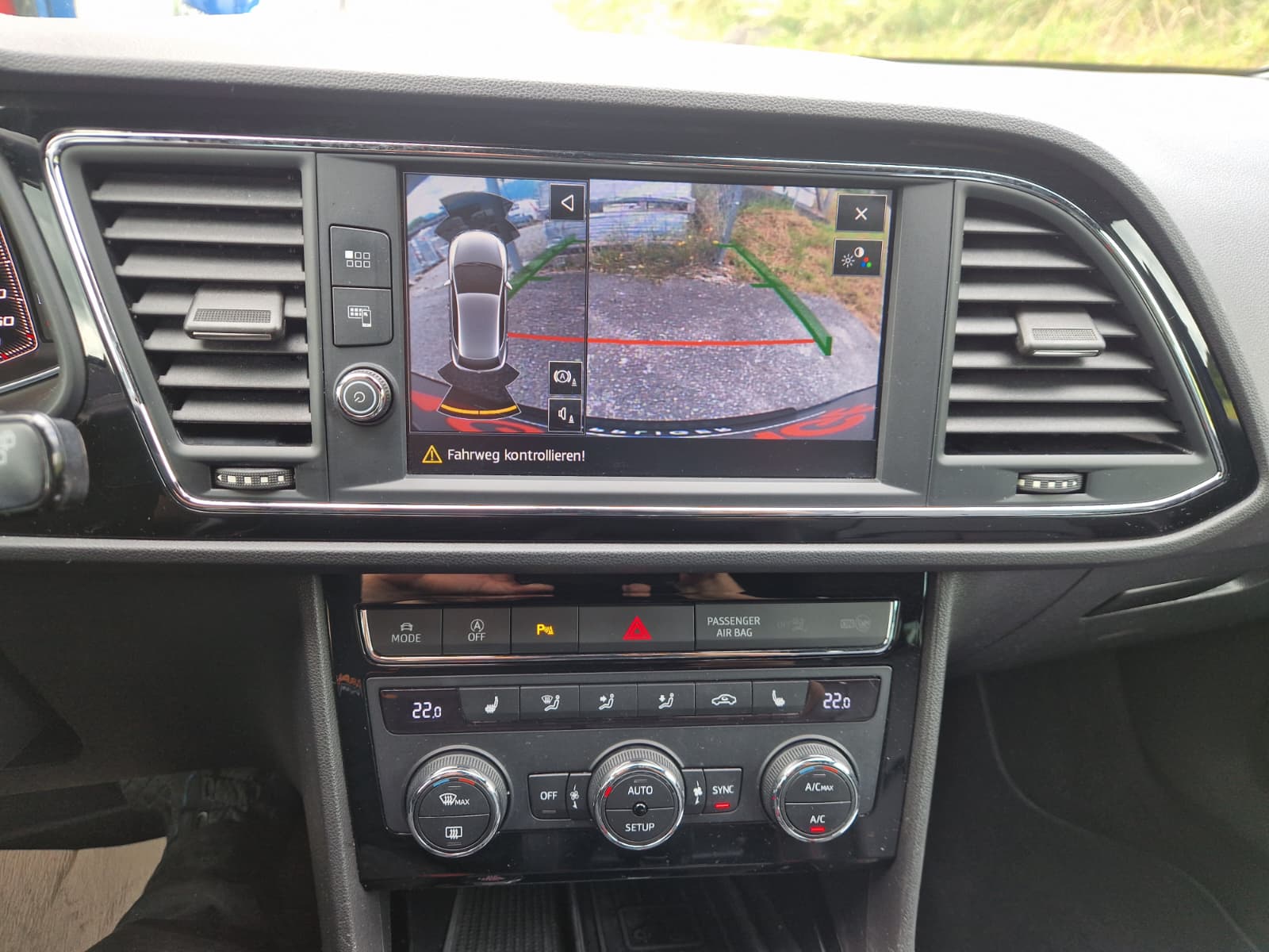SEAT Leon 2.0 TSI Swiss FR DSG-image-10