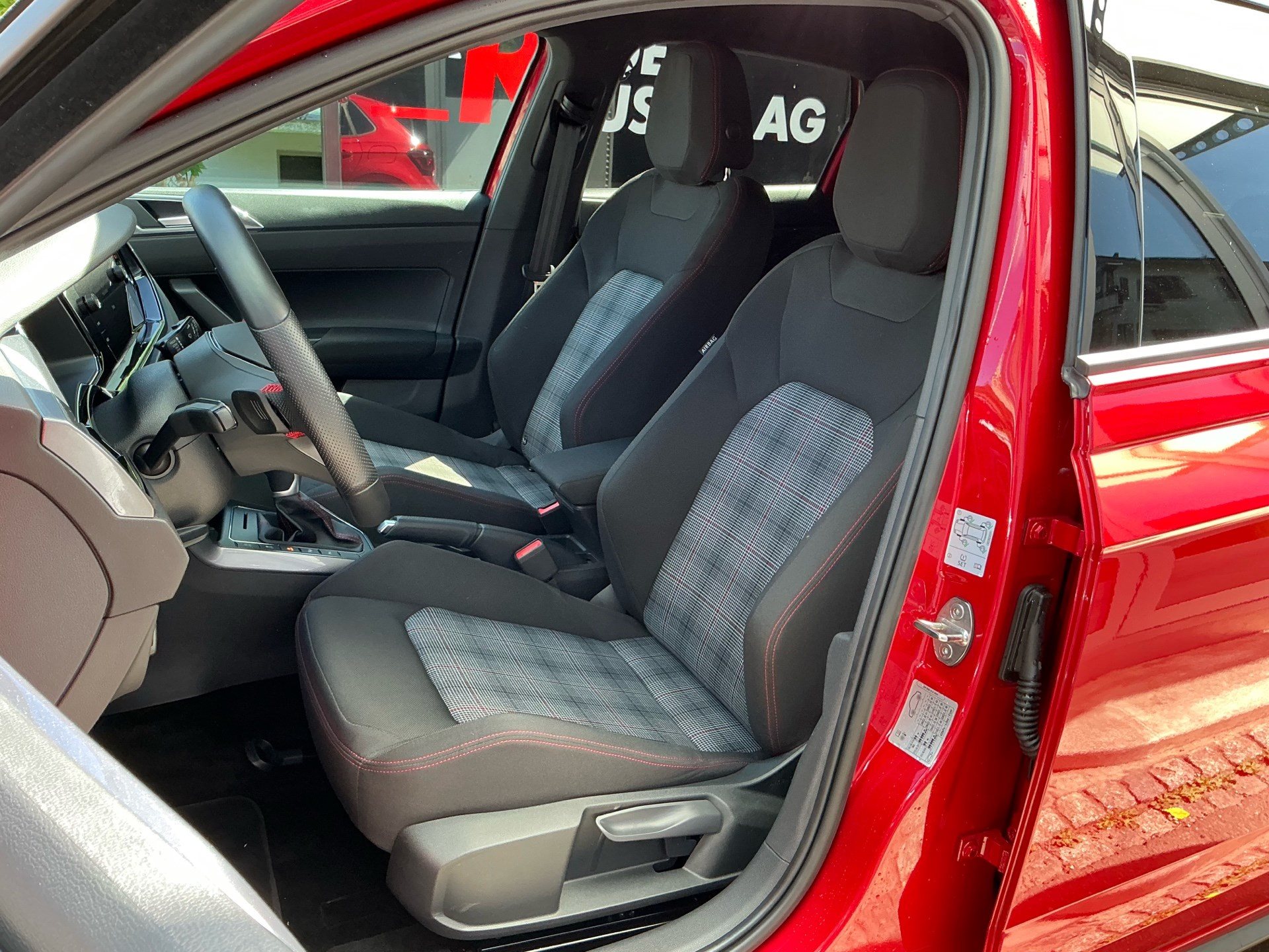 VW Polo GTI DSG 2.0 TSI *** TOPPREIS ***-image-7