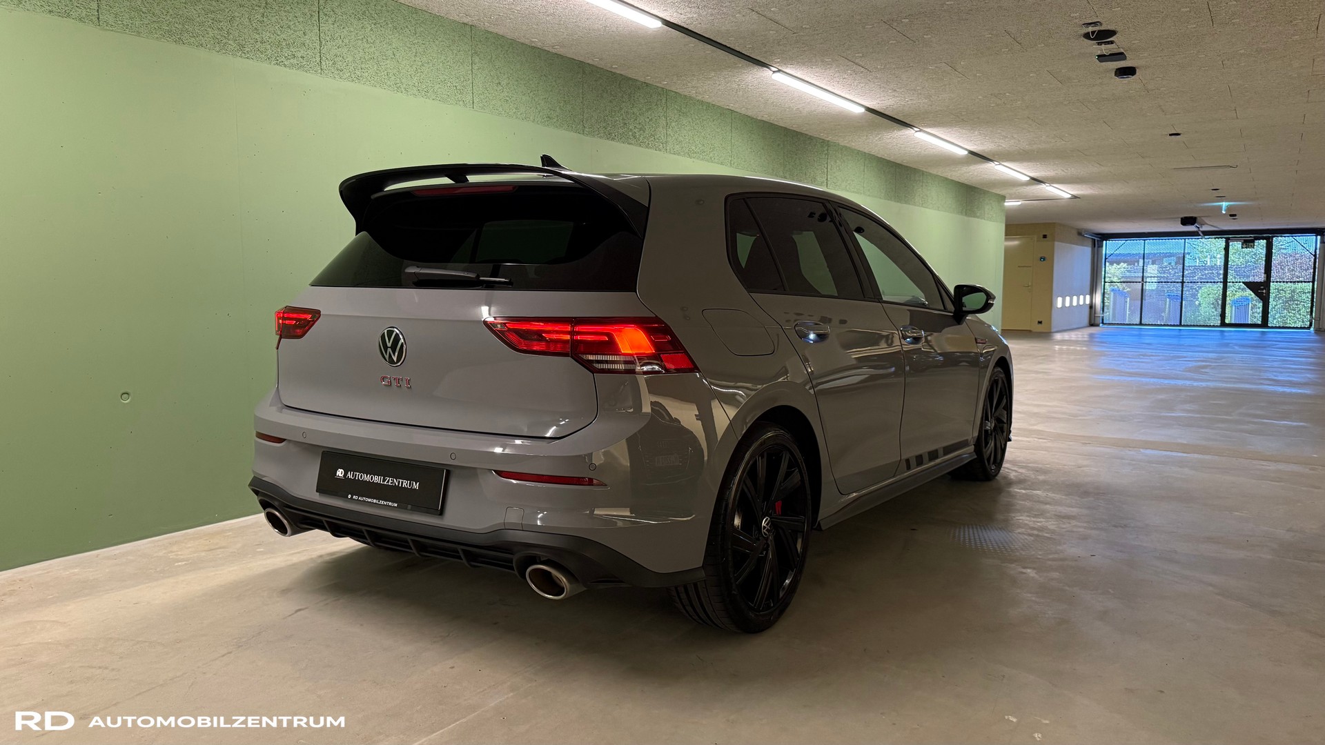 VW Golf 2.0 TSI GTI Clubsport DSG-image-4