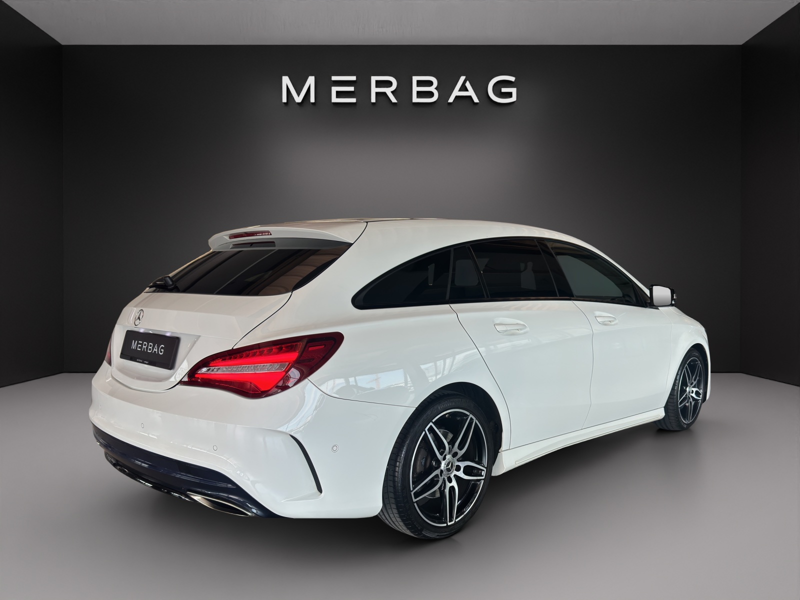 MERCEDES-BENZ CLA 220 4Matic-image-5
