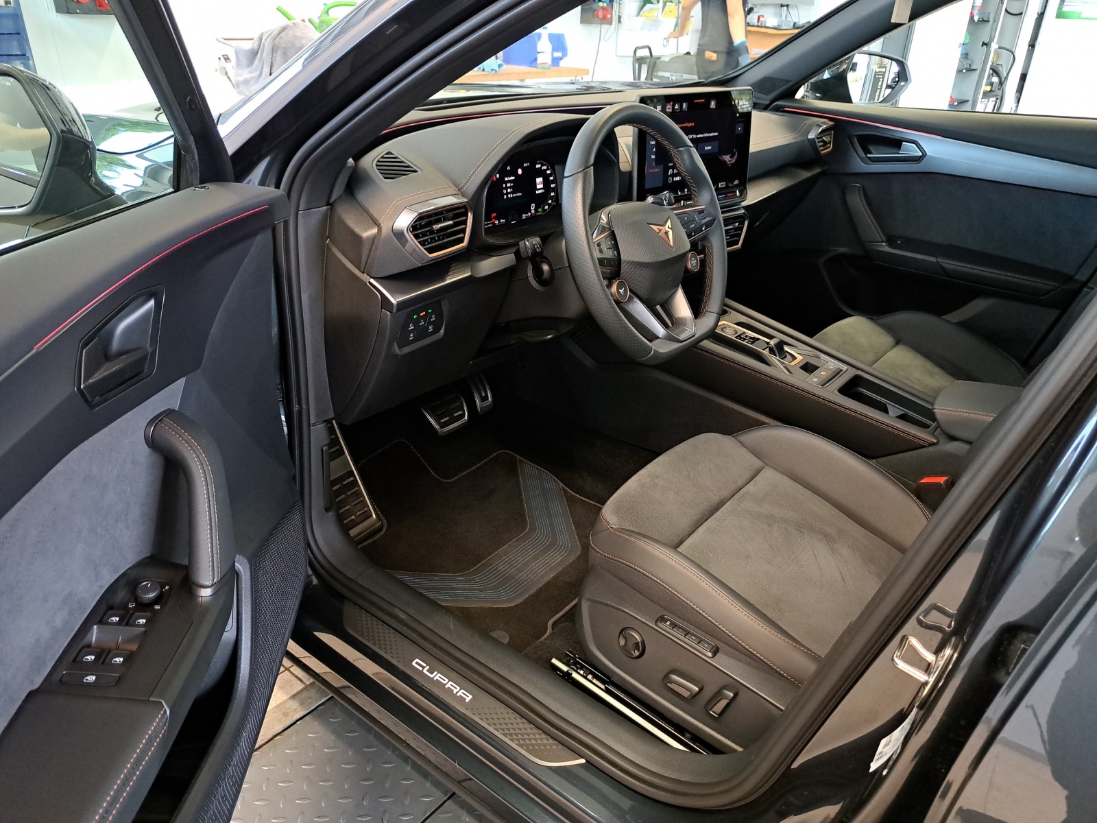 CUPRA Formentor 1.5 e-HYBRID pHEV DSG-image-18
