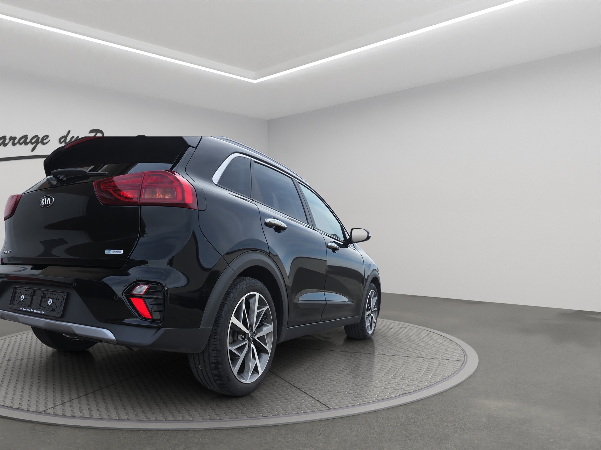 KIA Niro 1.6GDi Hybrid Style DCT-image-3