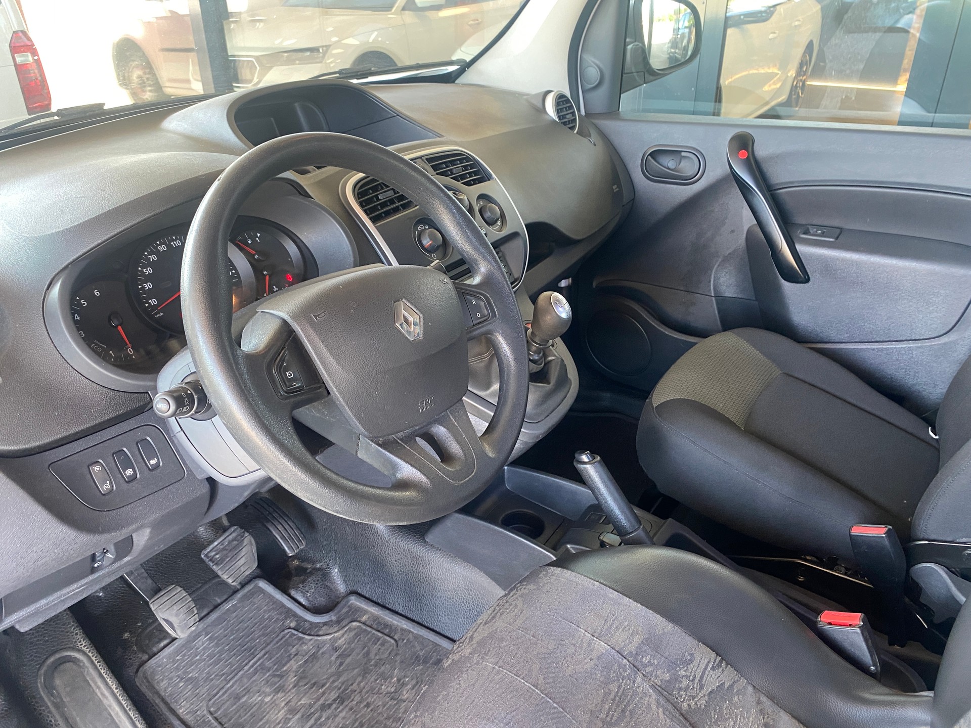 RENAULT KANGOO MAXI-image-5