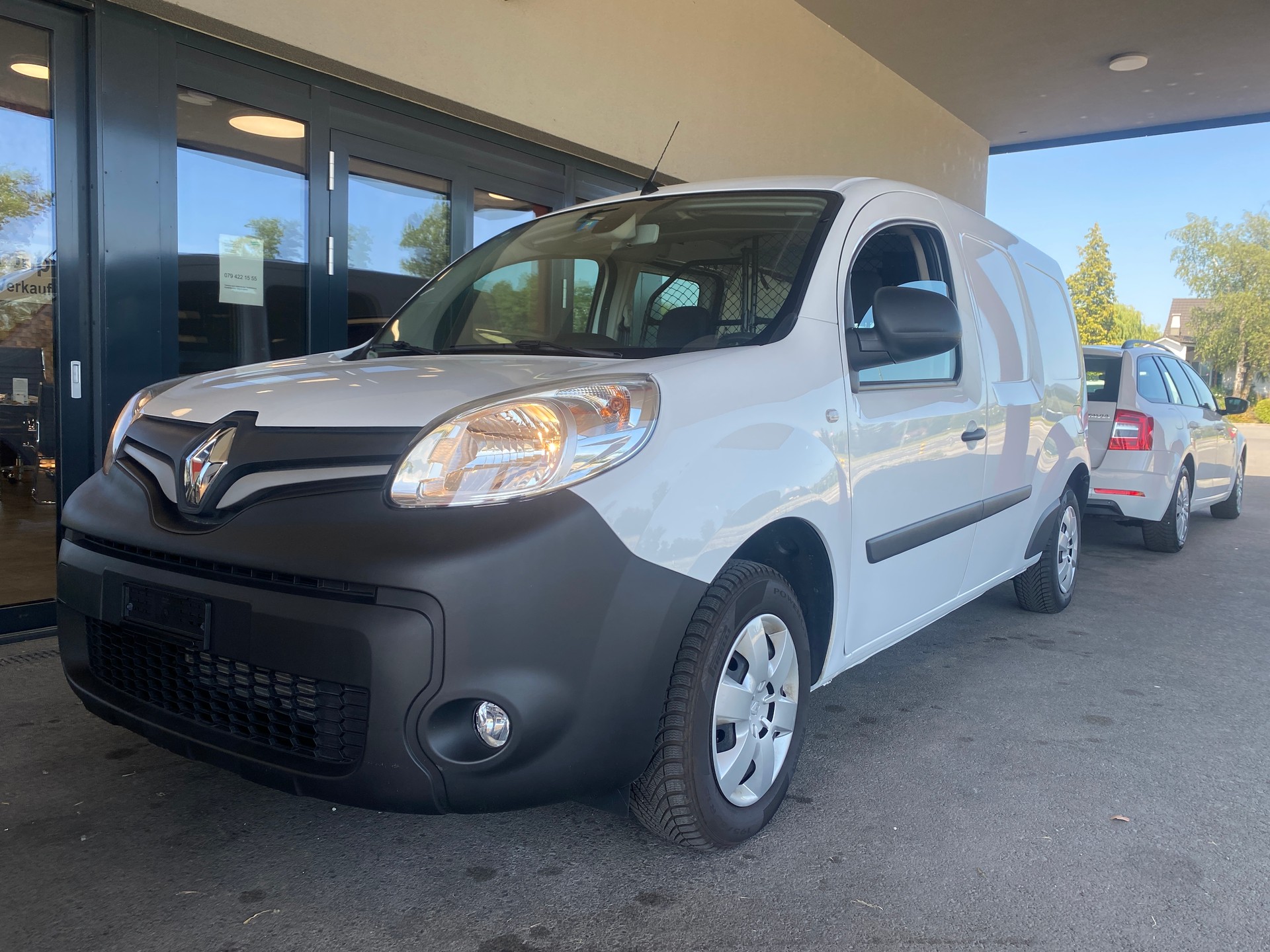 RENAULT KANGOO MAXI-image-0