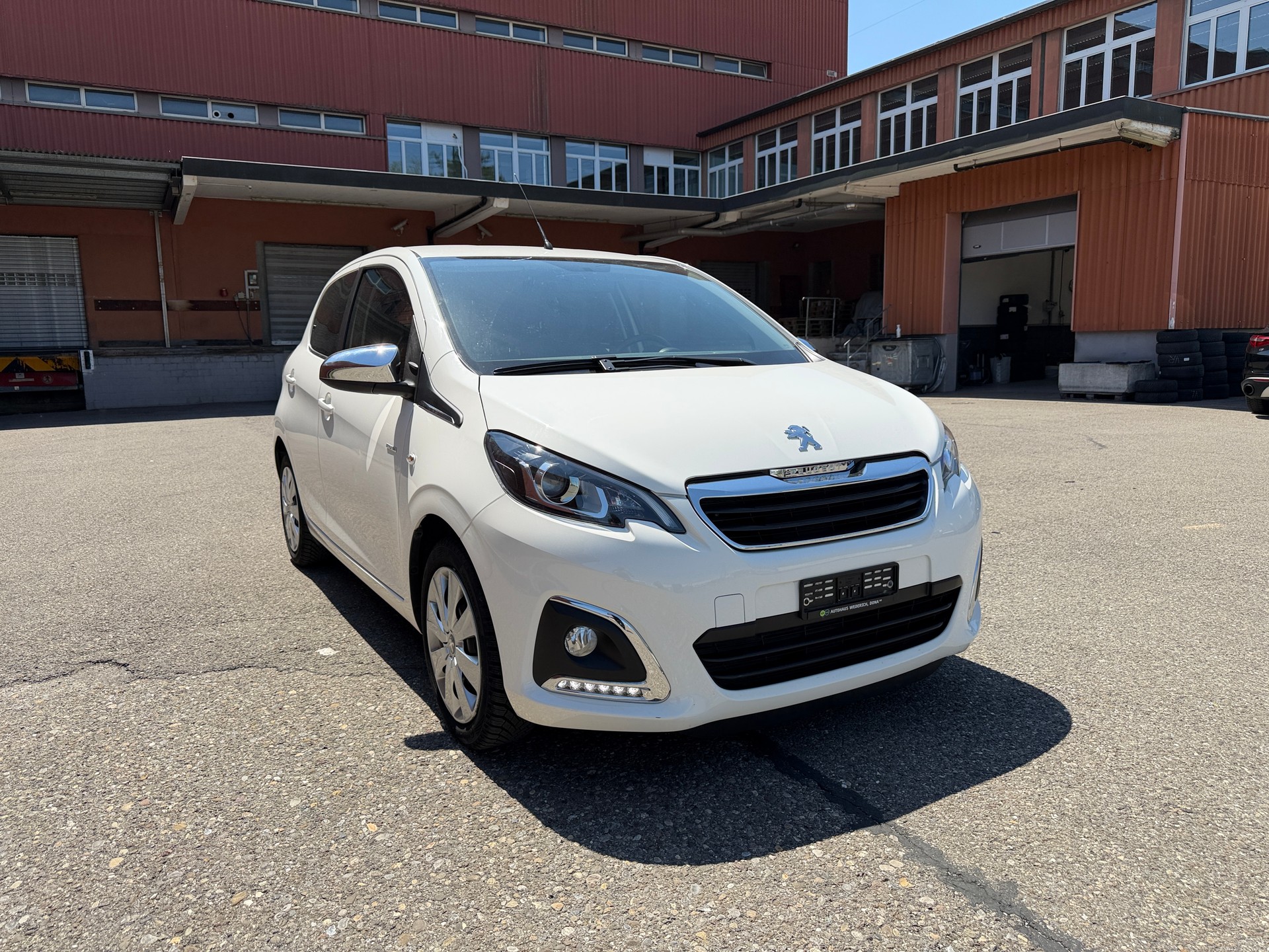 PEUGEOT 108 e-1.0 VTi Stop&Start Active Top-image-0