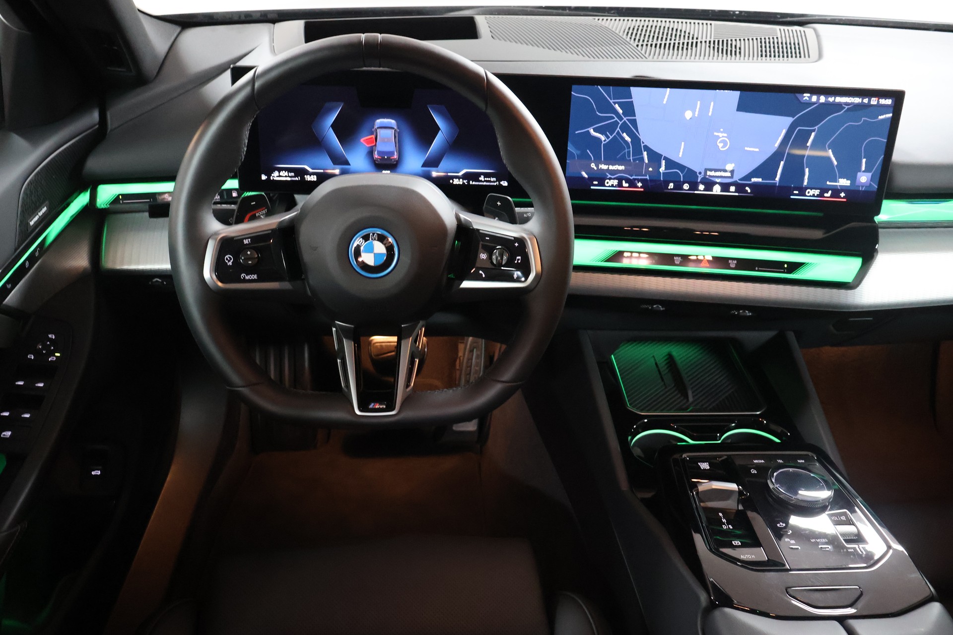 BMW 550e xDrive M Sport Steptronic-image-9