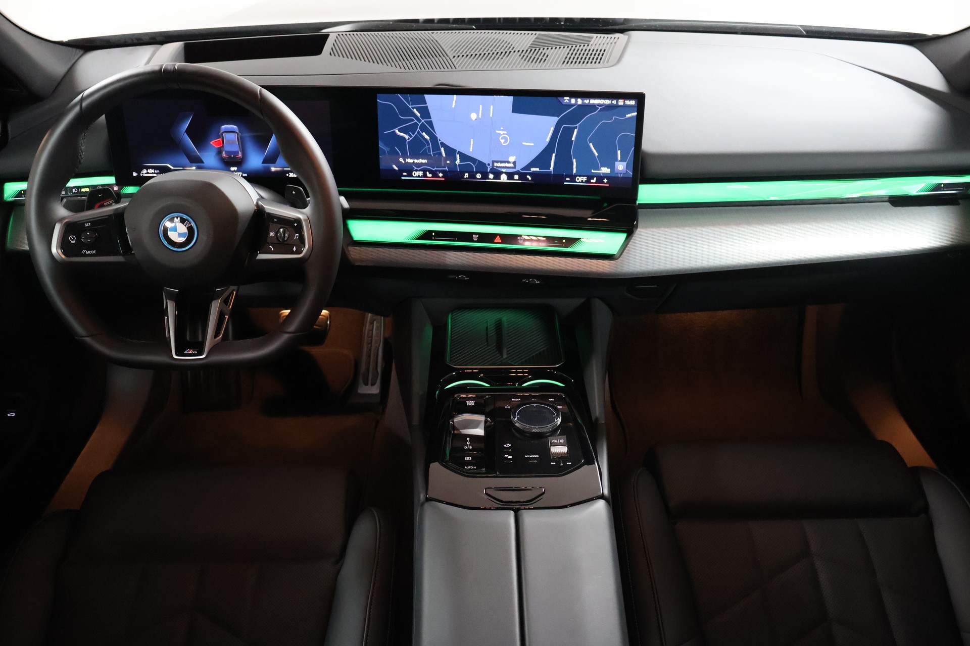 BMW 550e xDrive M Sport Steptronic-image-10