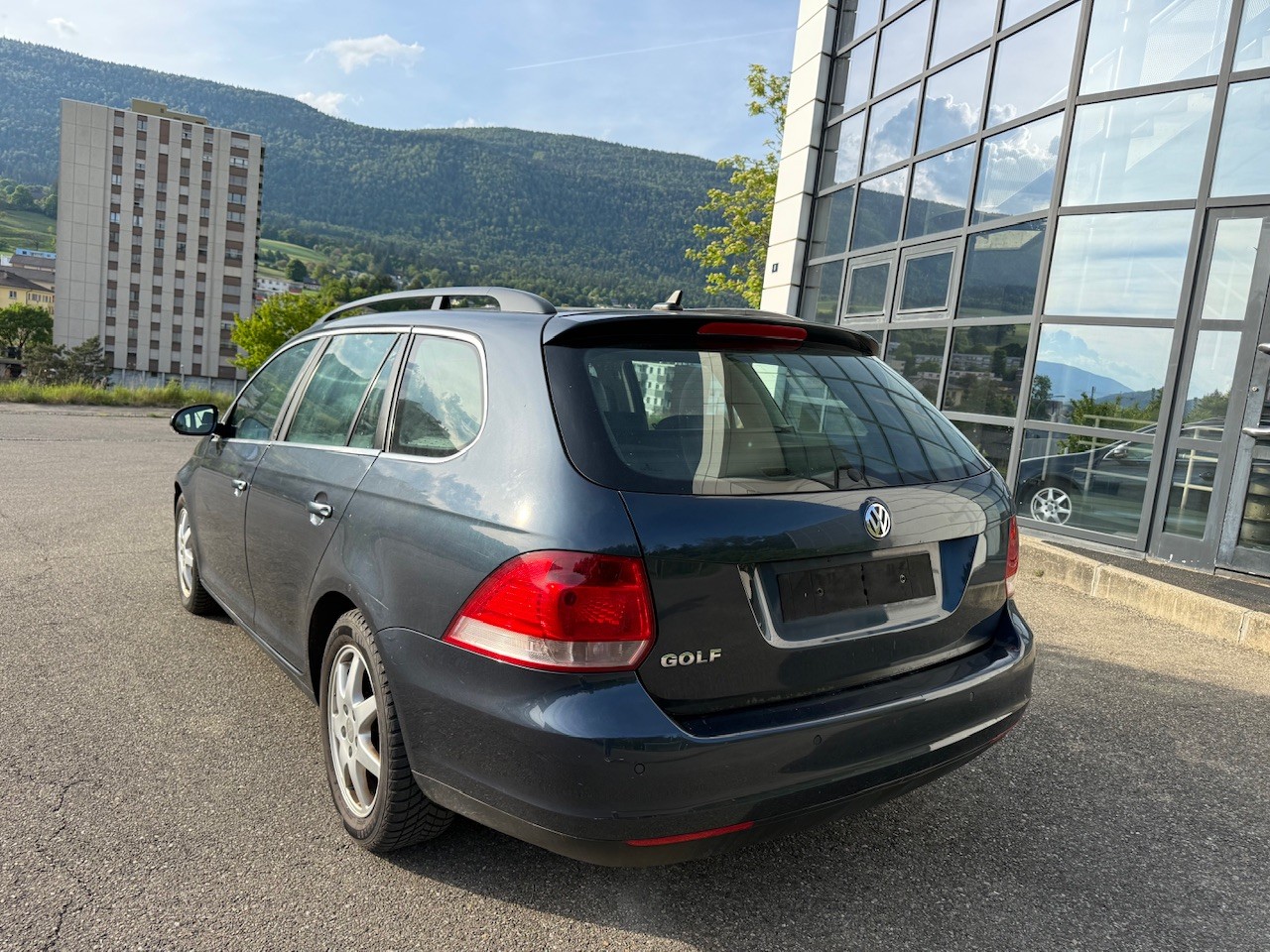 VW Golf Variant 1.4 TSI Sportline DSG-image-4
