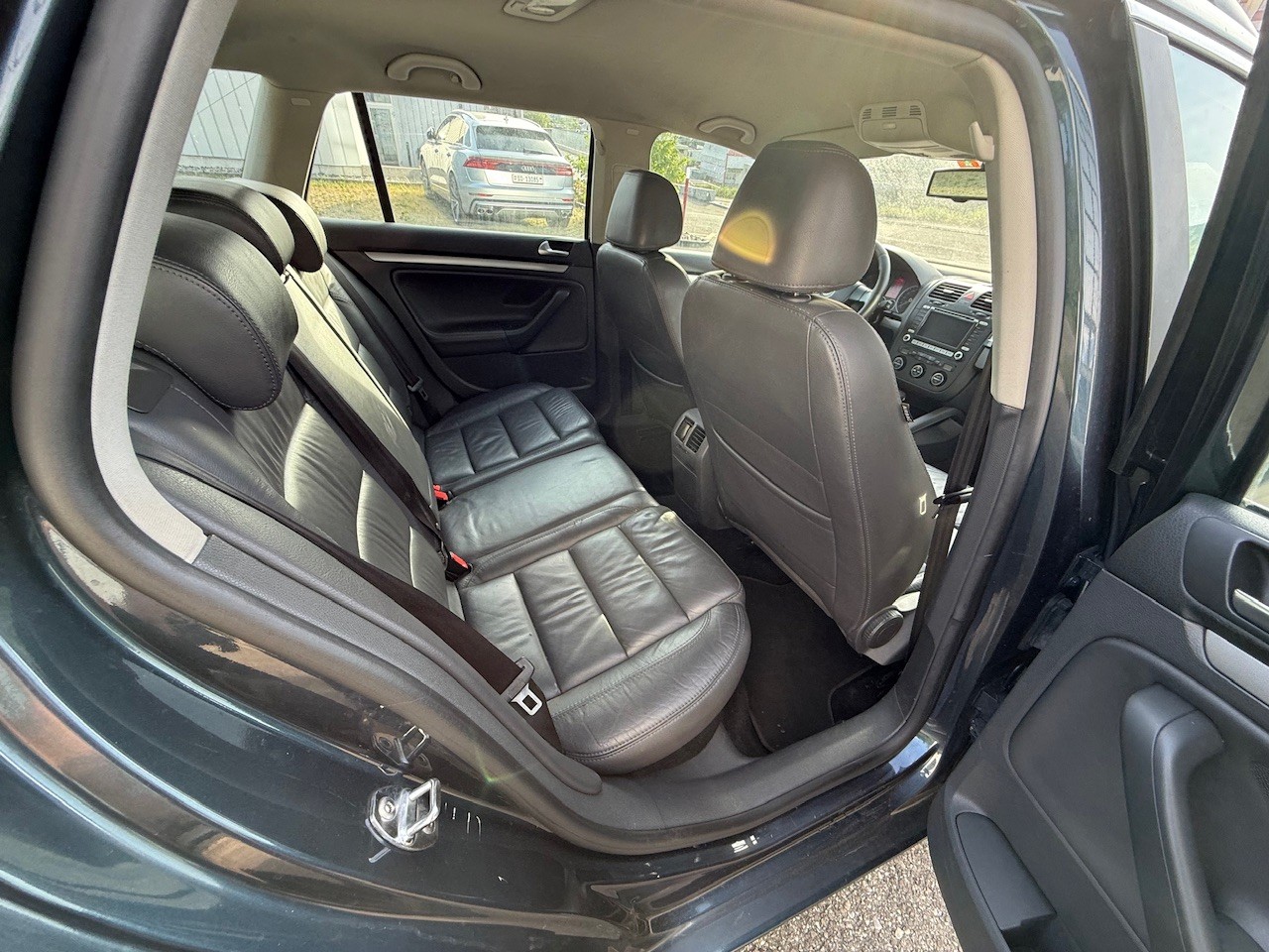 VW Golf Variant 1.4 TSI Sportline DSG-image-9