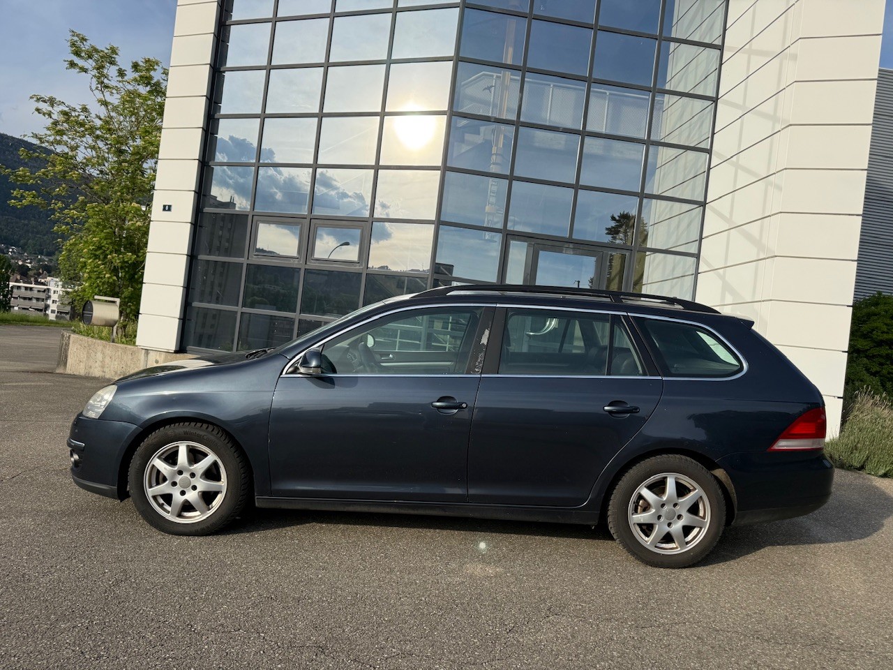 VW Golf Variant 1.4 TSI Sportline DSG-image-3