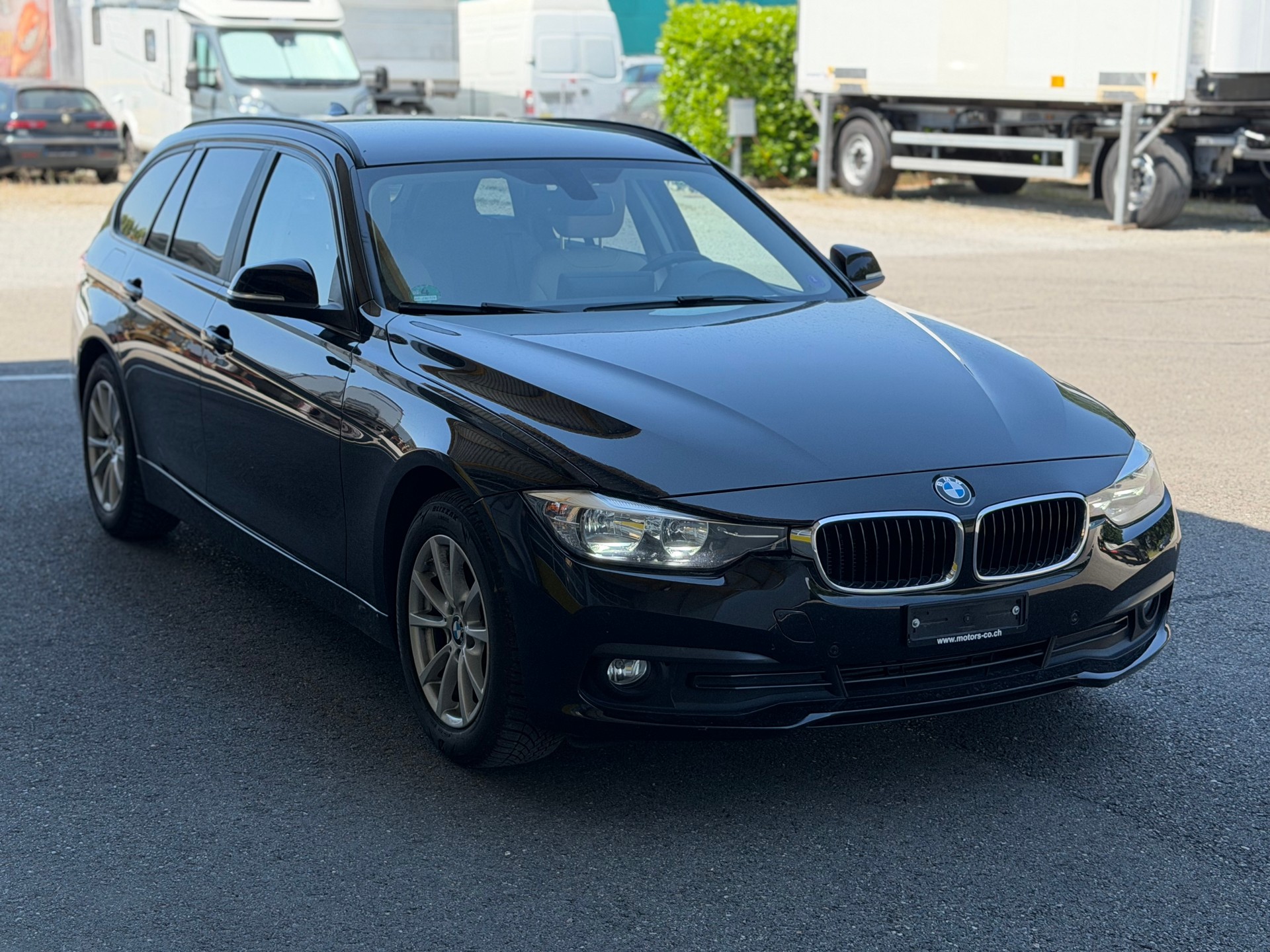 BMW 318i Touring Business-image-2