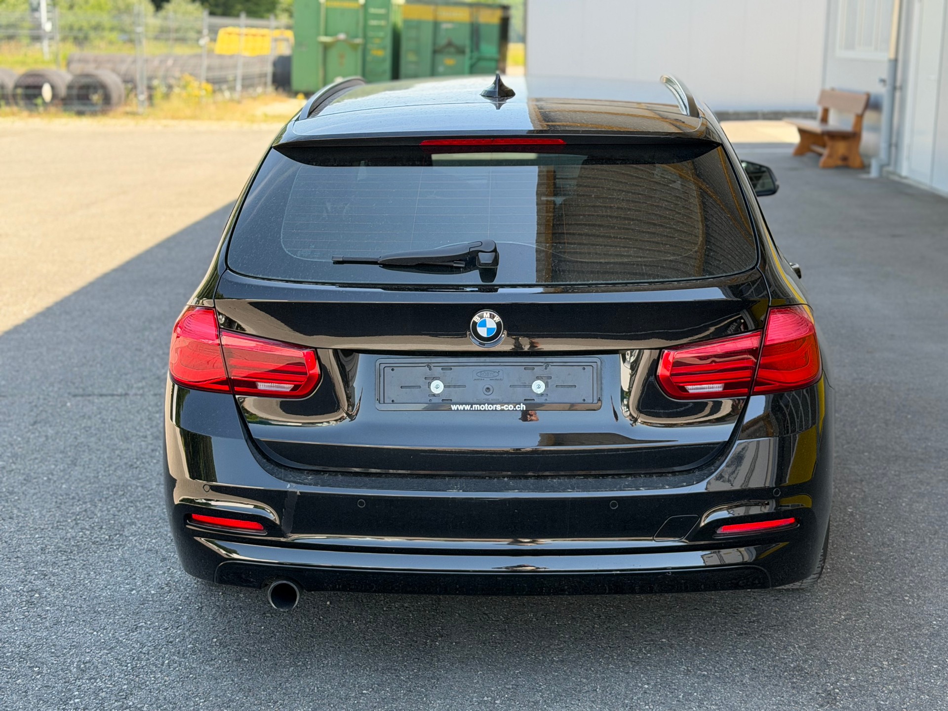 BMW 318i Touring Business-image-5