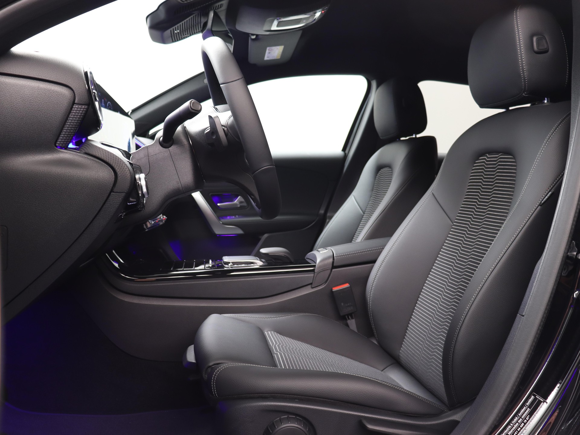 MERCEDES-BENZ A 180 Night Star-image-7