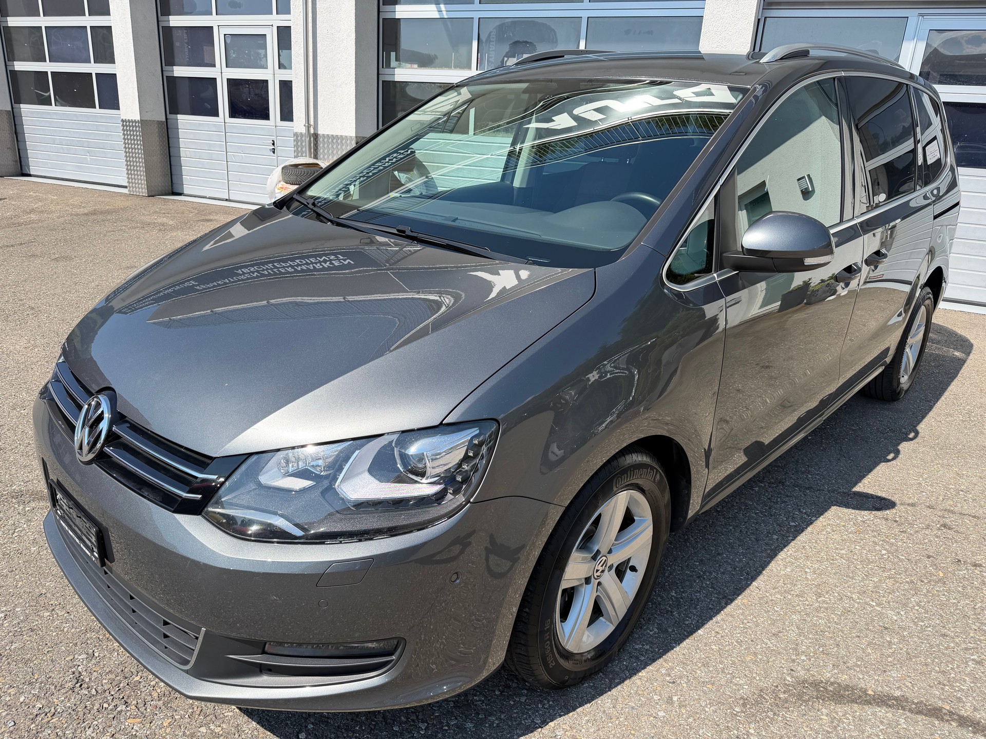VW Sharan 2.0 TDI BMT Comfortline DSG-image-0