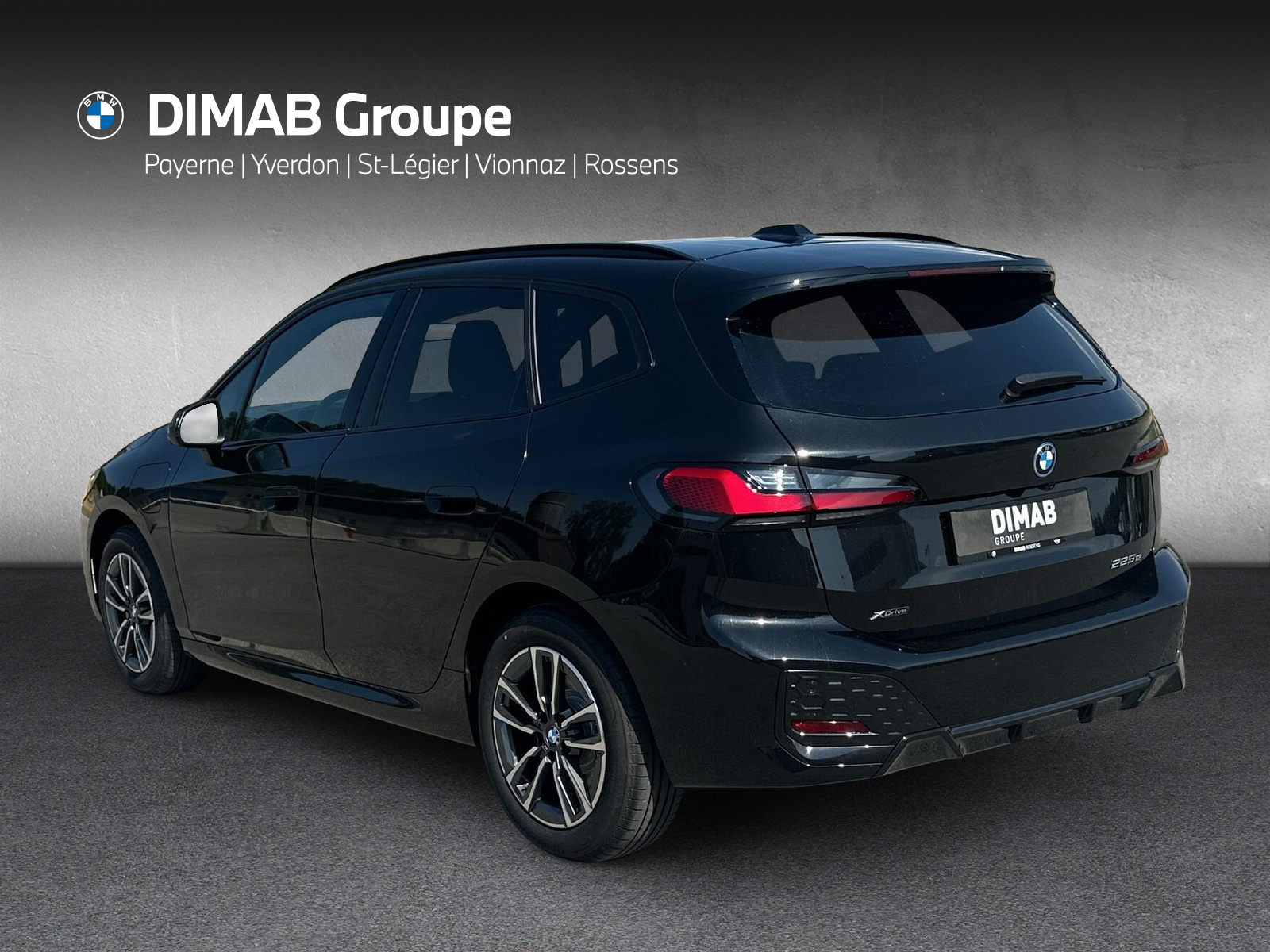 BMW 225e xDrive Active Tourer-showroom-element-2