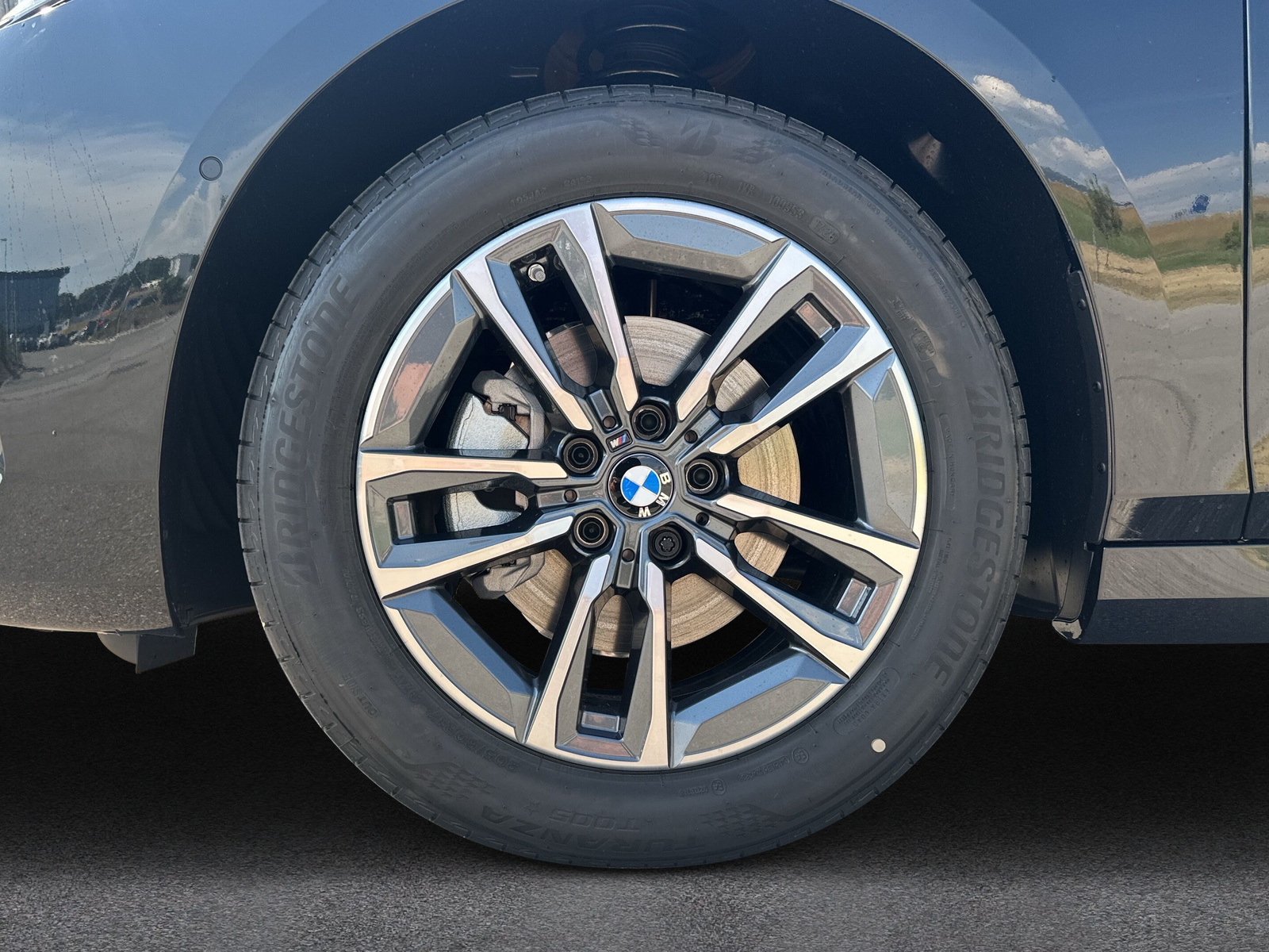 BMW 225e xDrive Active Tourer-image-9