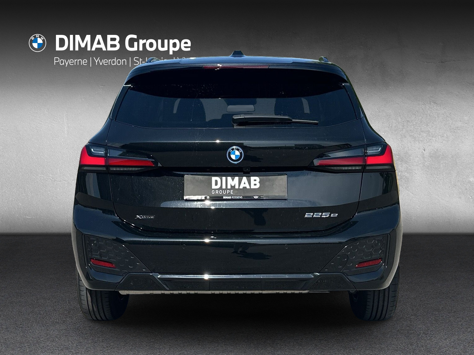 BMW 225e xDrive Active Tourer-showroom-element-3