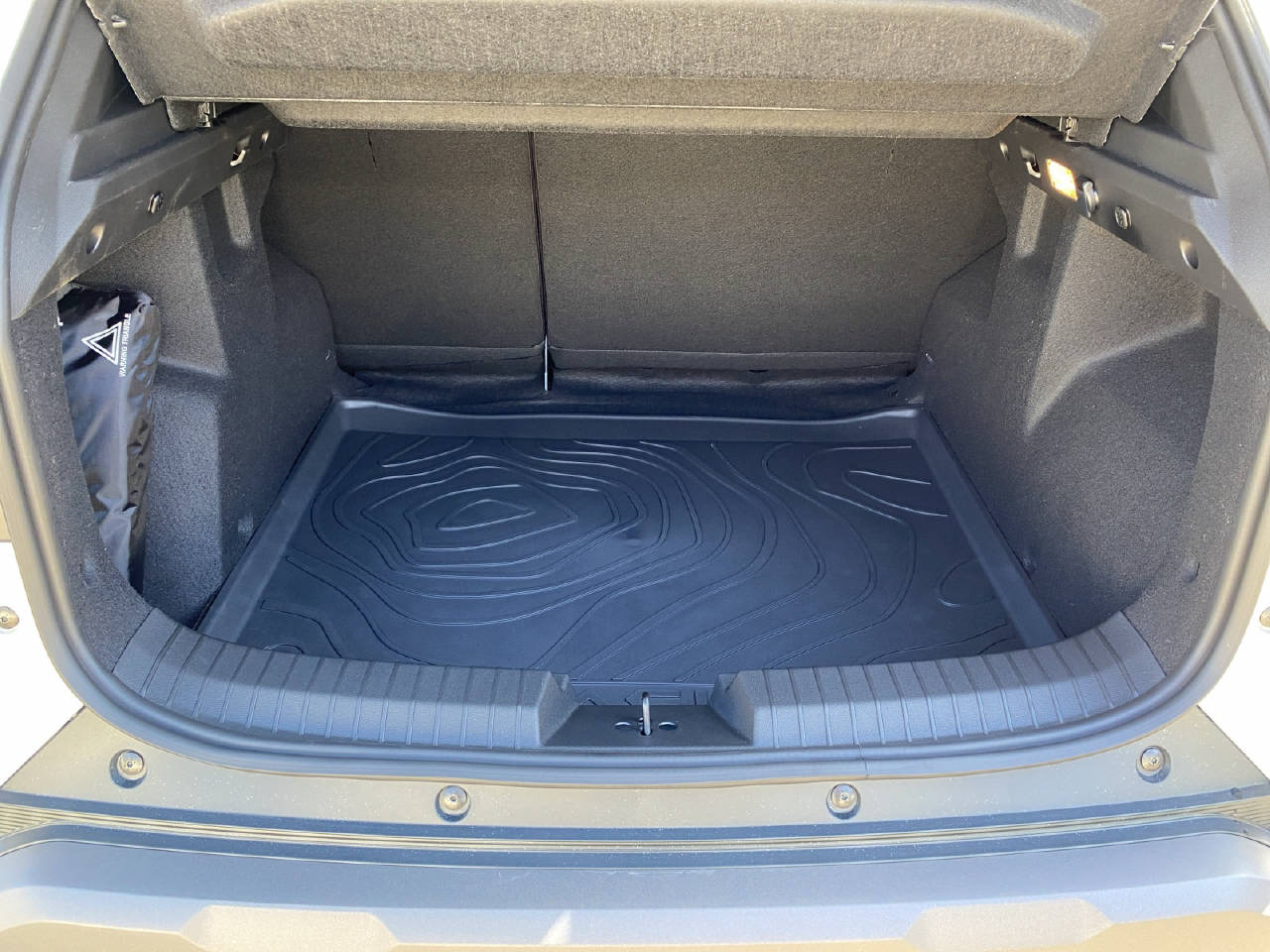 DACIA Duster 1.2 Hybrid Extreme 4WD-image-11
