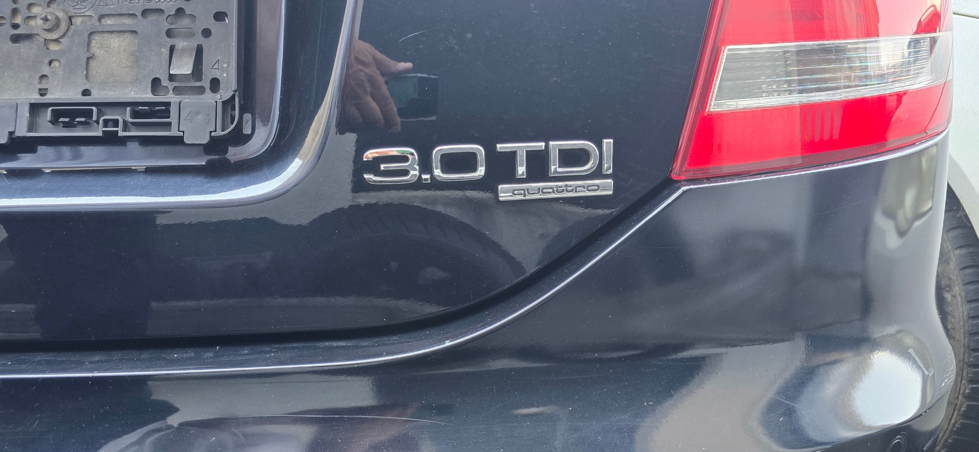 AUDI A6 Limousine 3.0 V6 TDI quattro-image-5