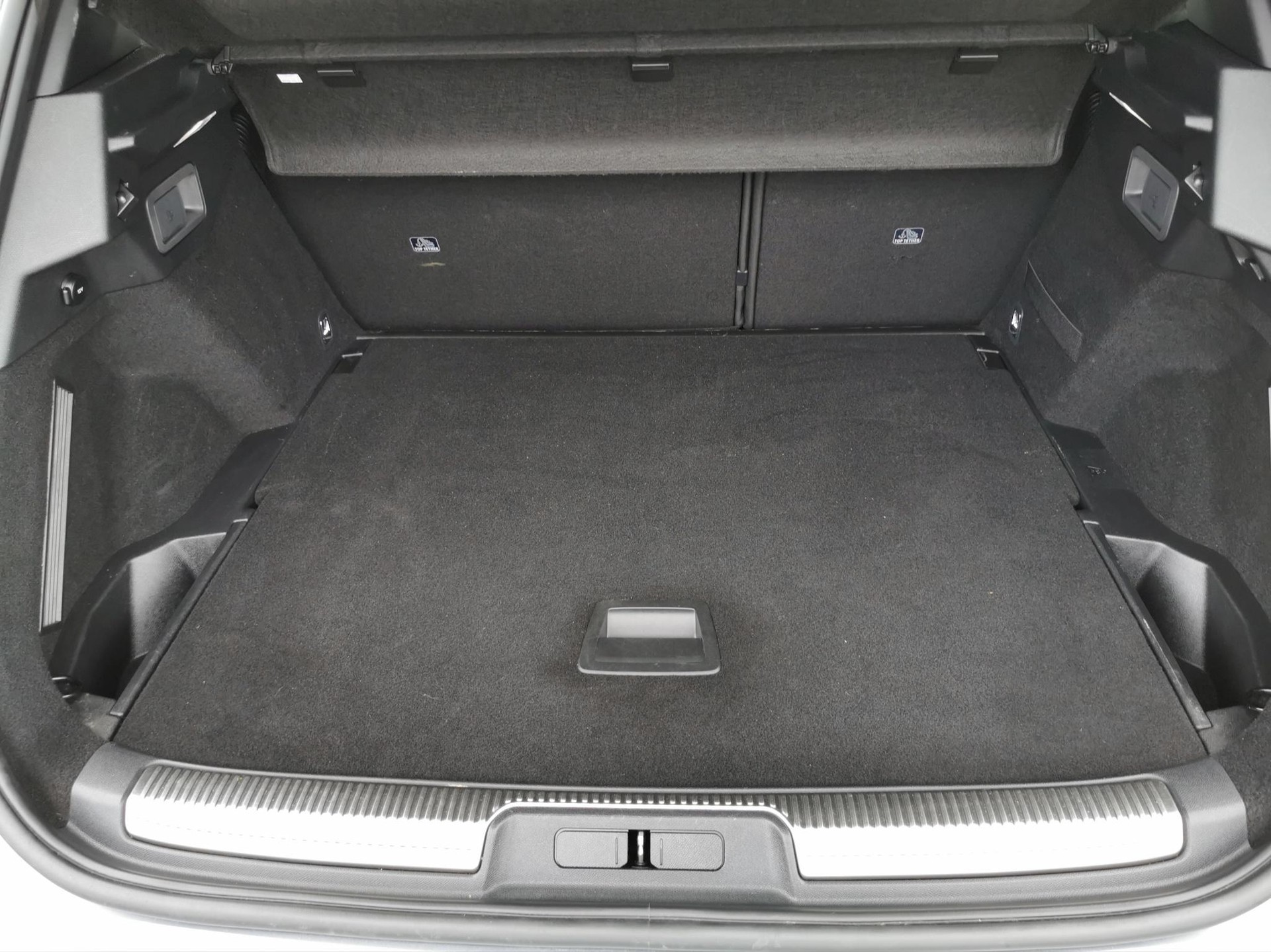 DS AUTOMOBILES 7 Crossback 1.6 E-Tense So Chic 4x4-image-9