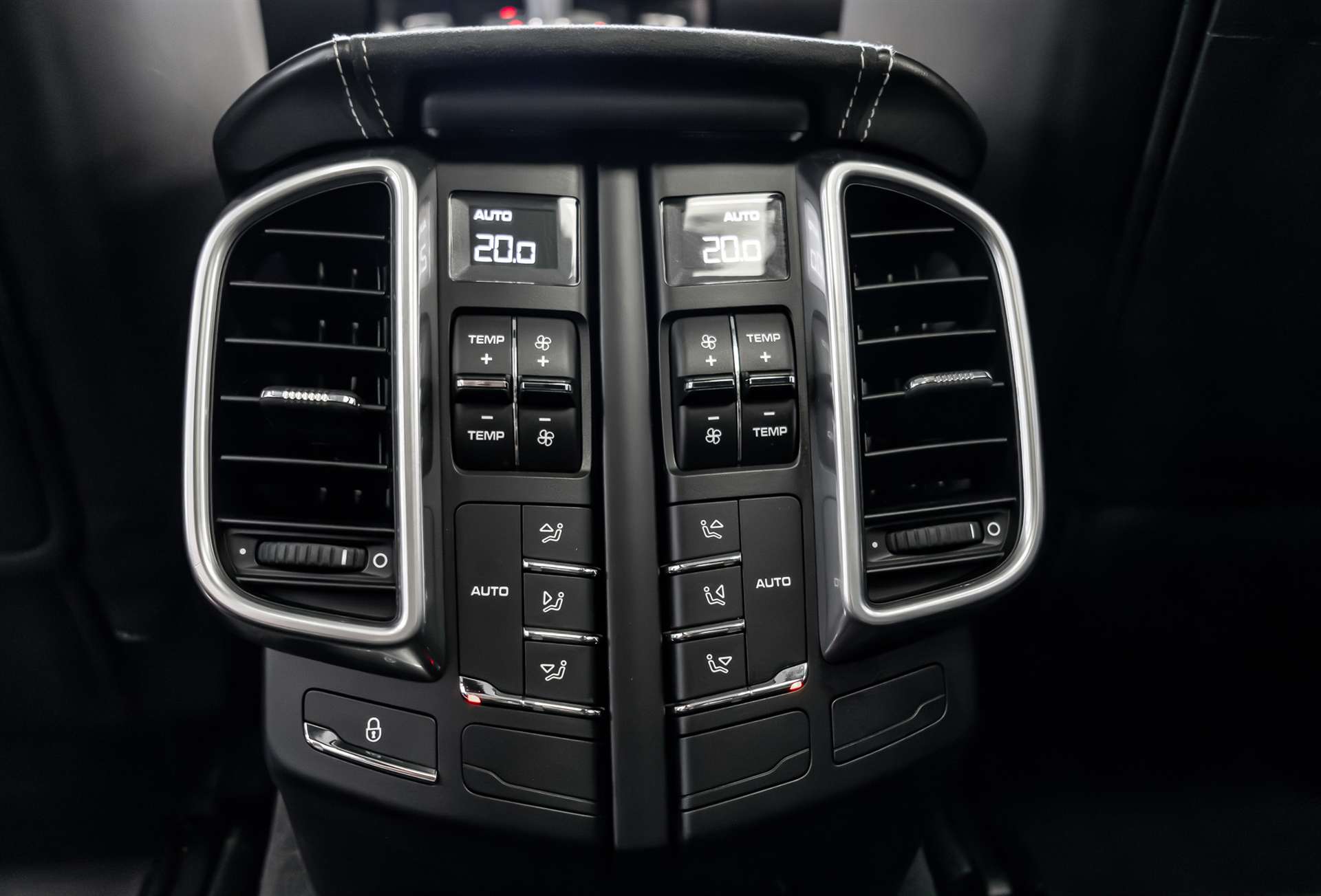 PORSCHE Cayenne GTS-image-25