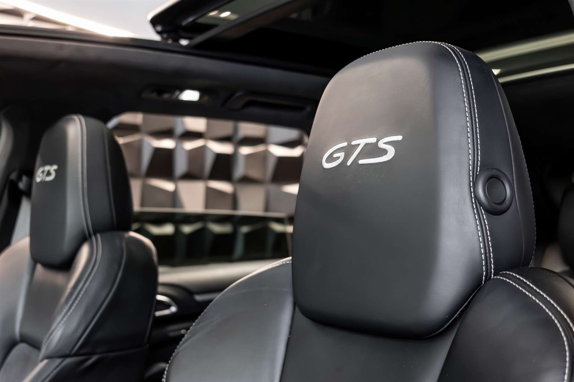 PORSCHE Cayenne GTS-image-14