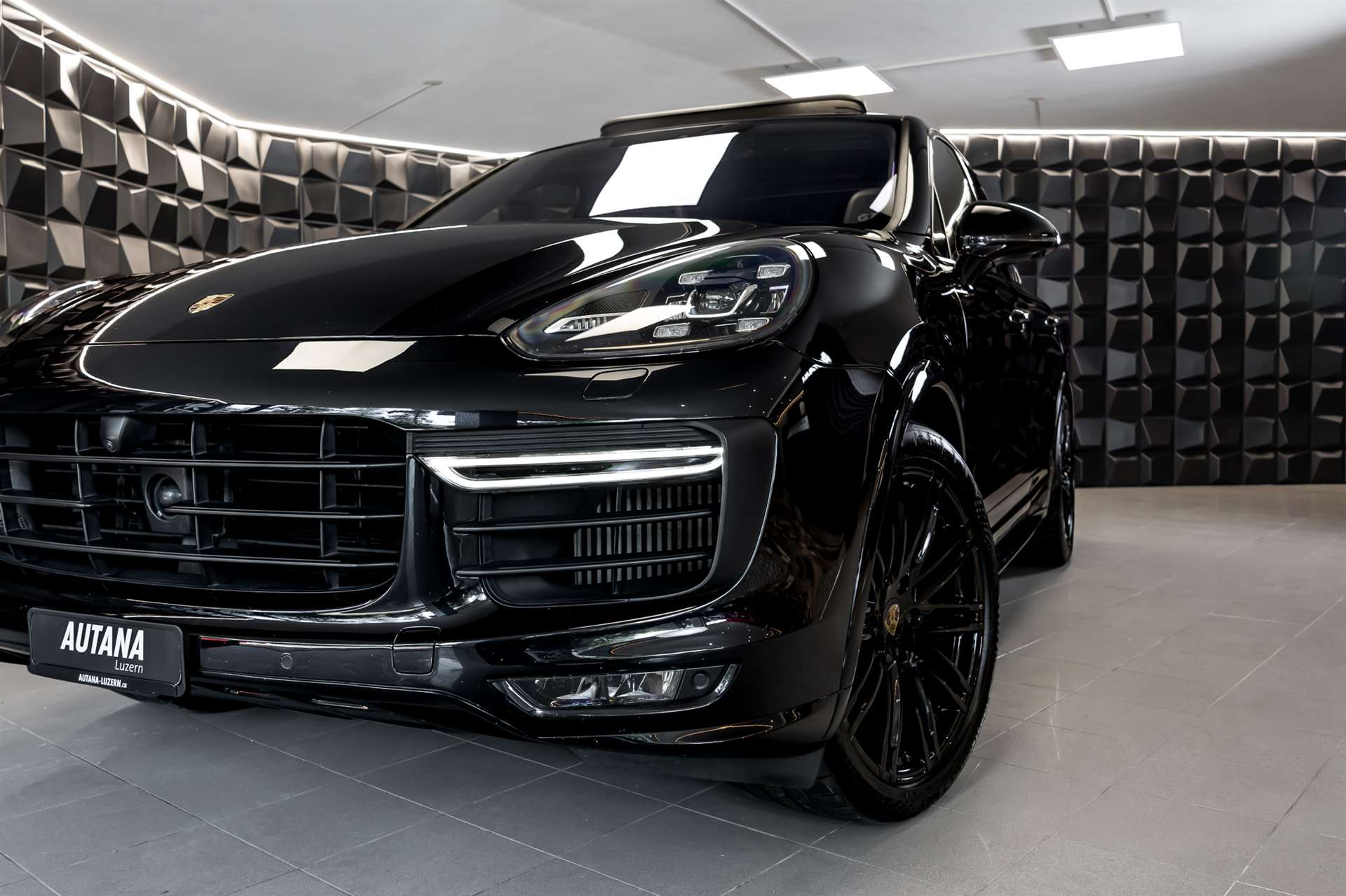 PORSCHE Cayenne GTS-image-27