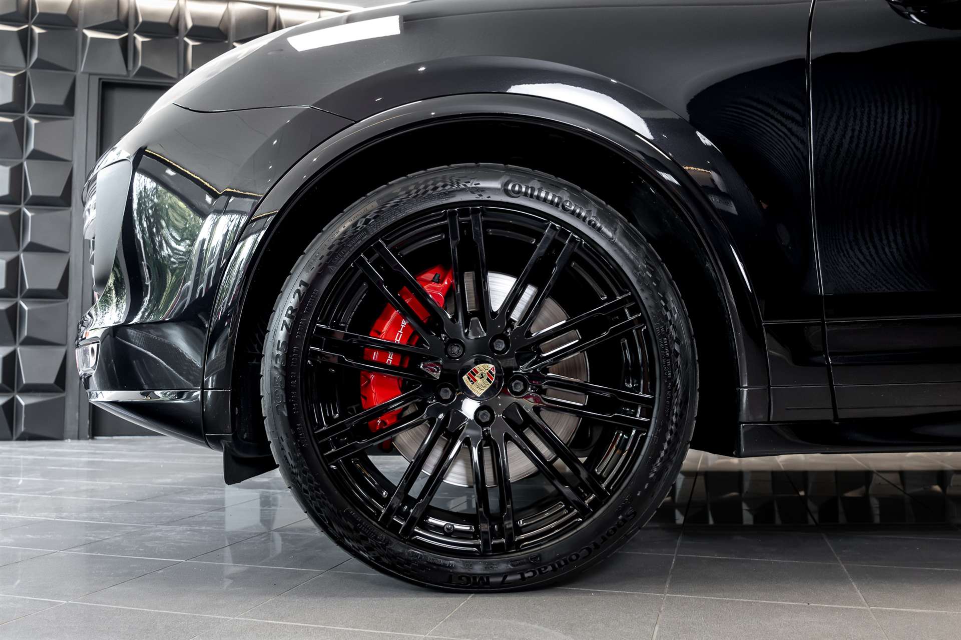 PORSCHE Cayenne GTS-image-29