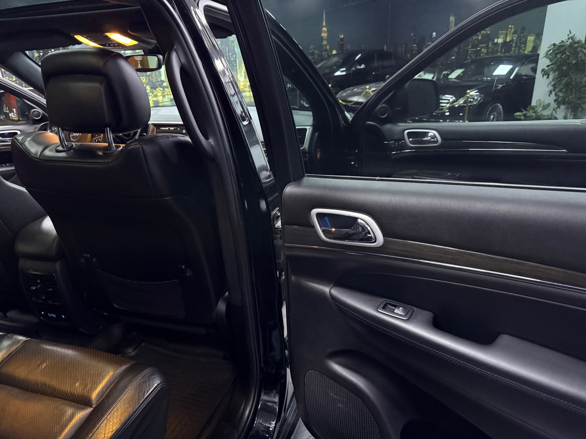JEEP Grand Cherokee 3.0 CRD Summit Automatic-image-16