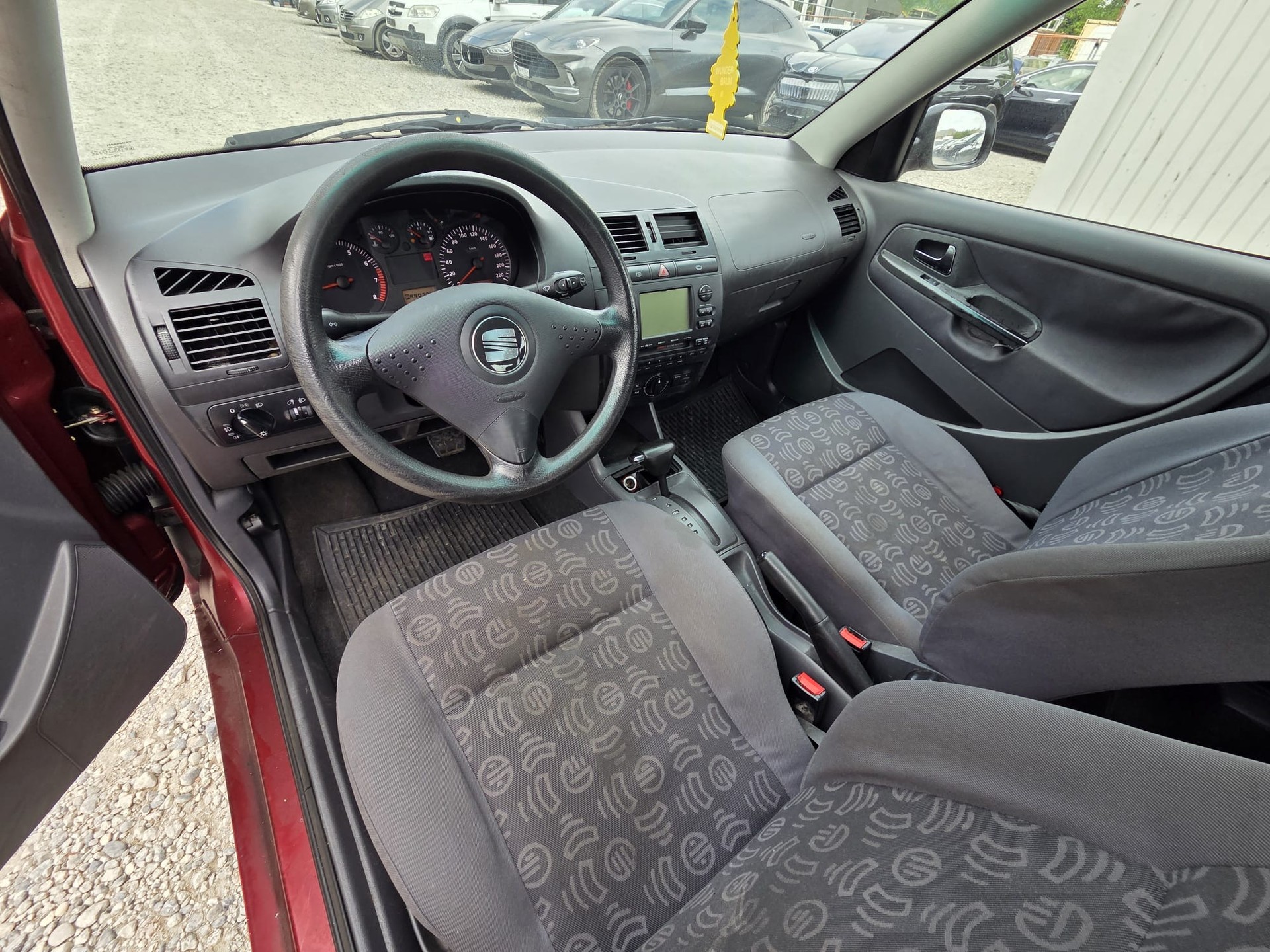 SEAT Ibiza 1.6 Stella A-image-6