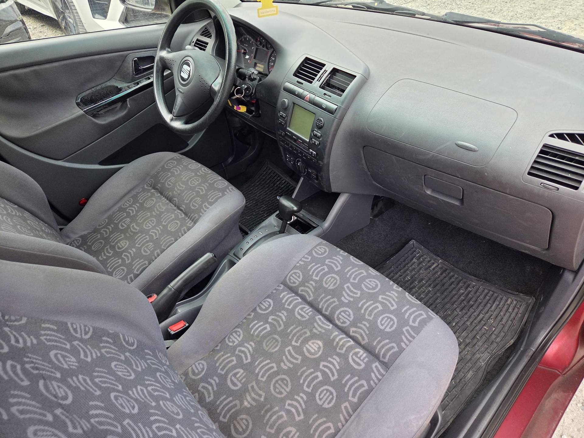 SEAT Ibiza 1.6 Stella A-image-7