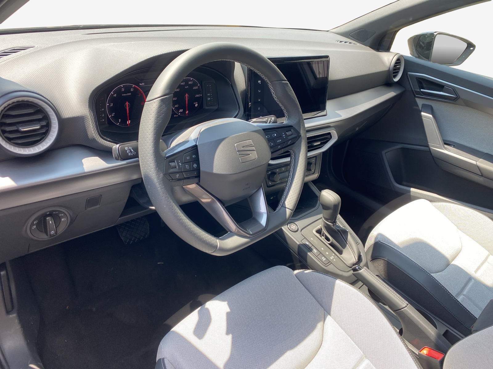 SEAT Ibiza 1.0 EcoTSI FR DSG-image-14
