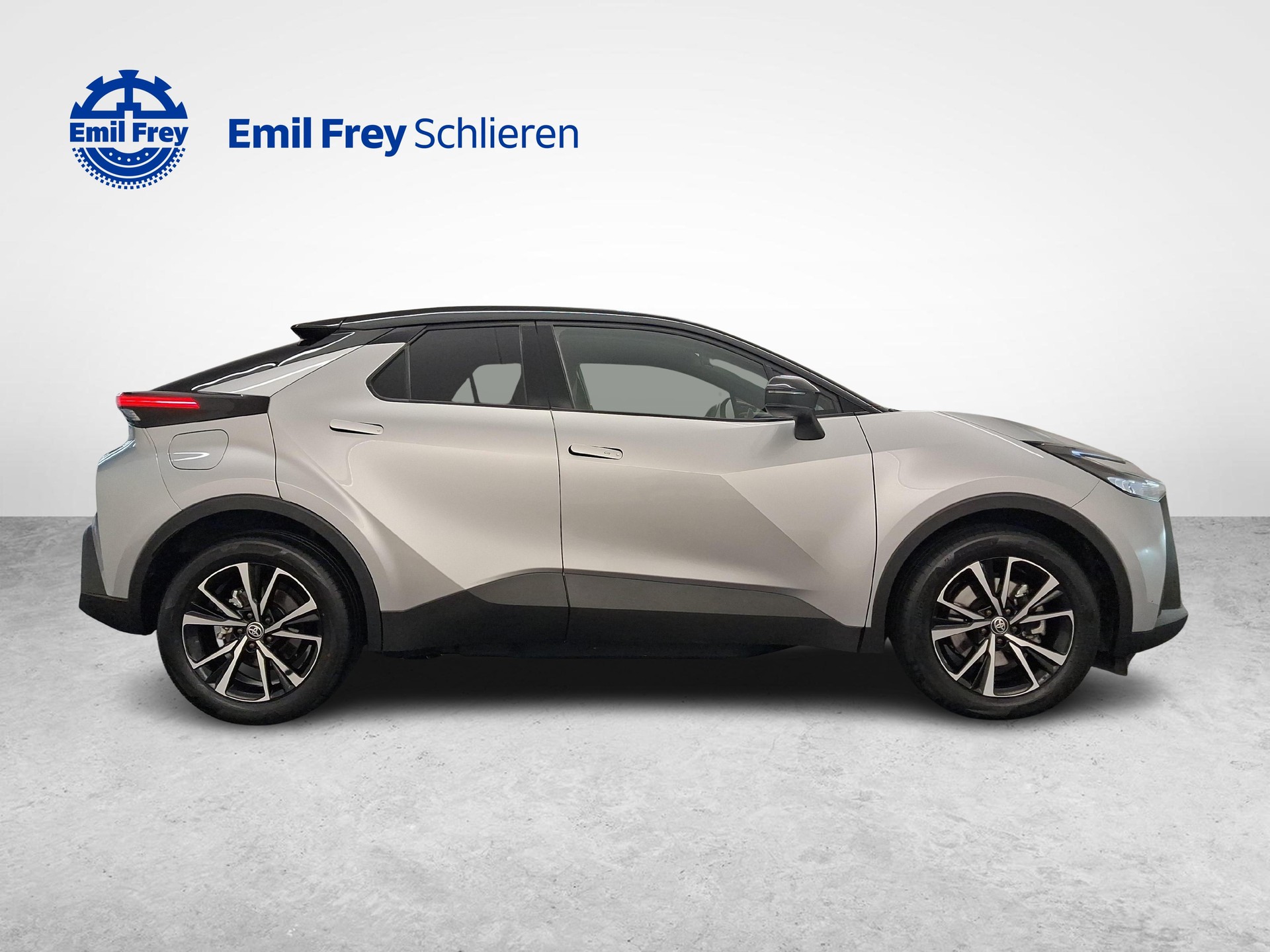 TOYOTA C-HR 2.0 PHEV Trend-image-5