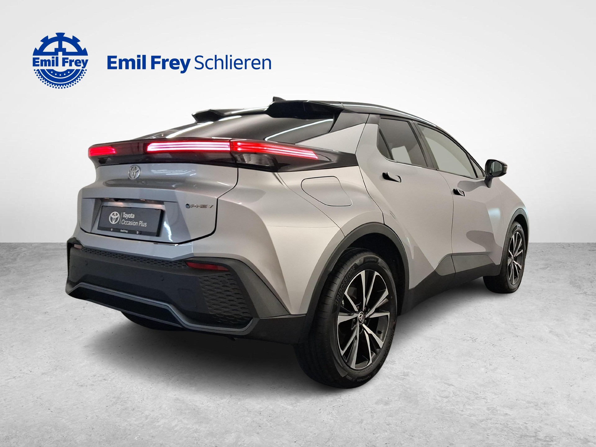TOYOTA C-HR 2.0 PHEV Trend-image-4
