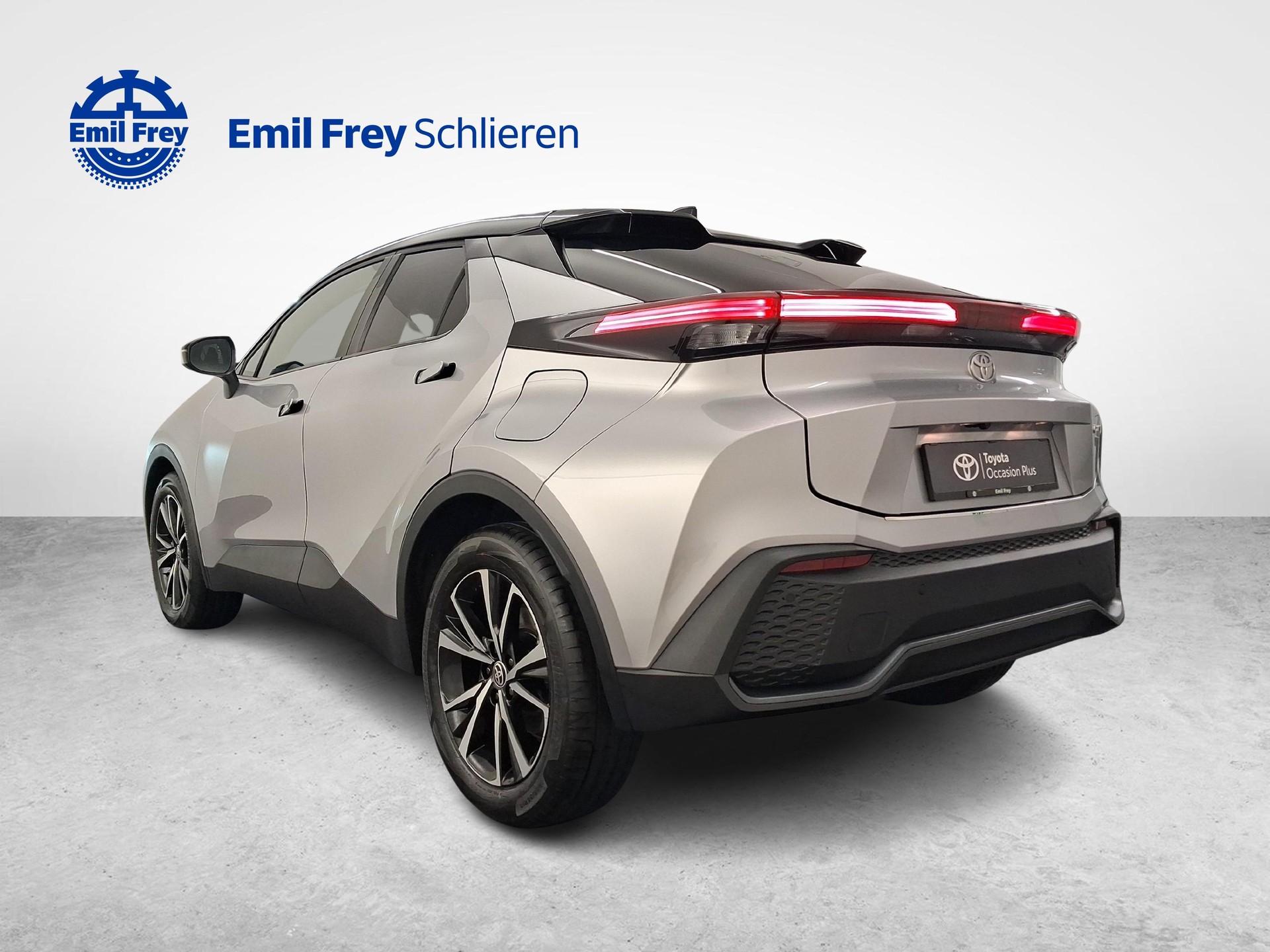 TOYOTA C-HR 2.0 PHEV Trend-image-2