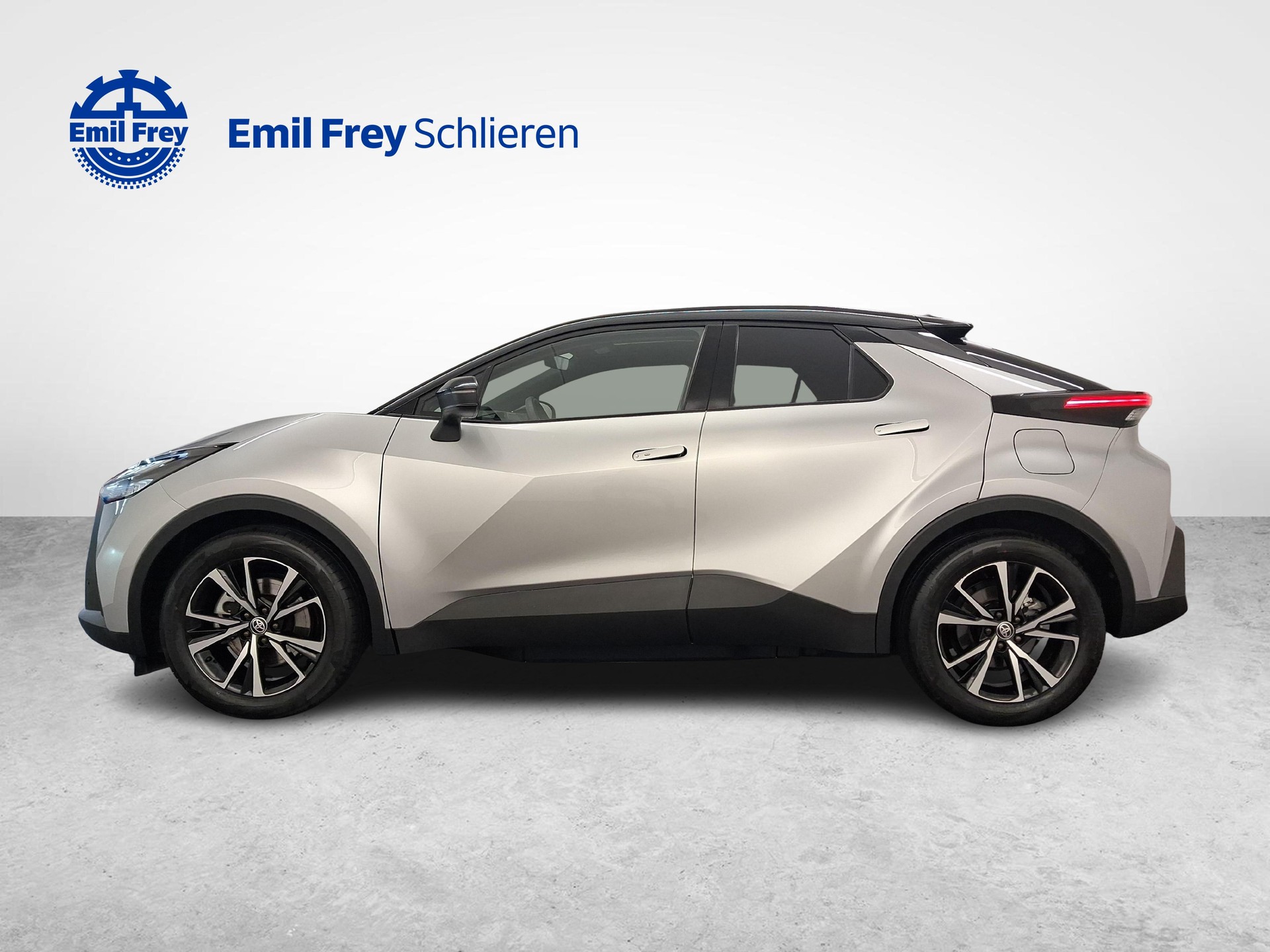 TOYOTA C-HR 2.0 PHEV Trend-image-1