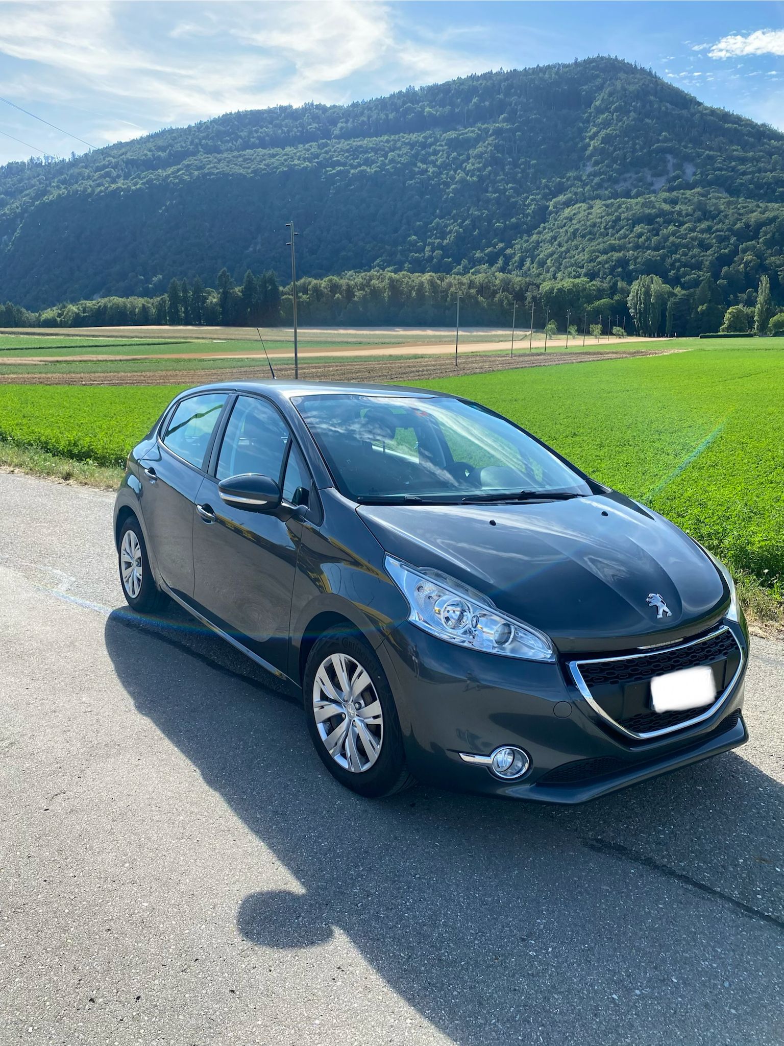 PEUGEOT 1.2 VTi + Attelage-image-0