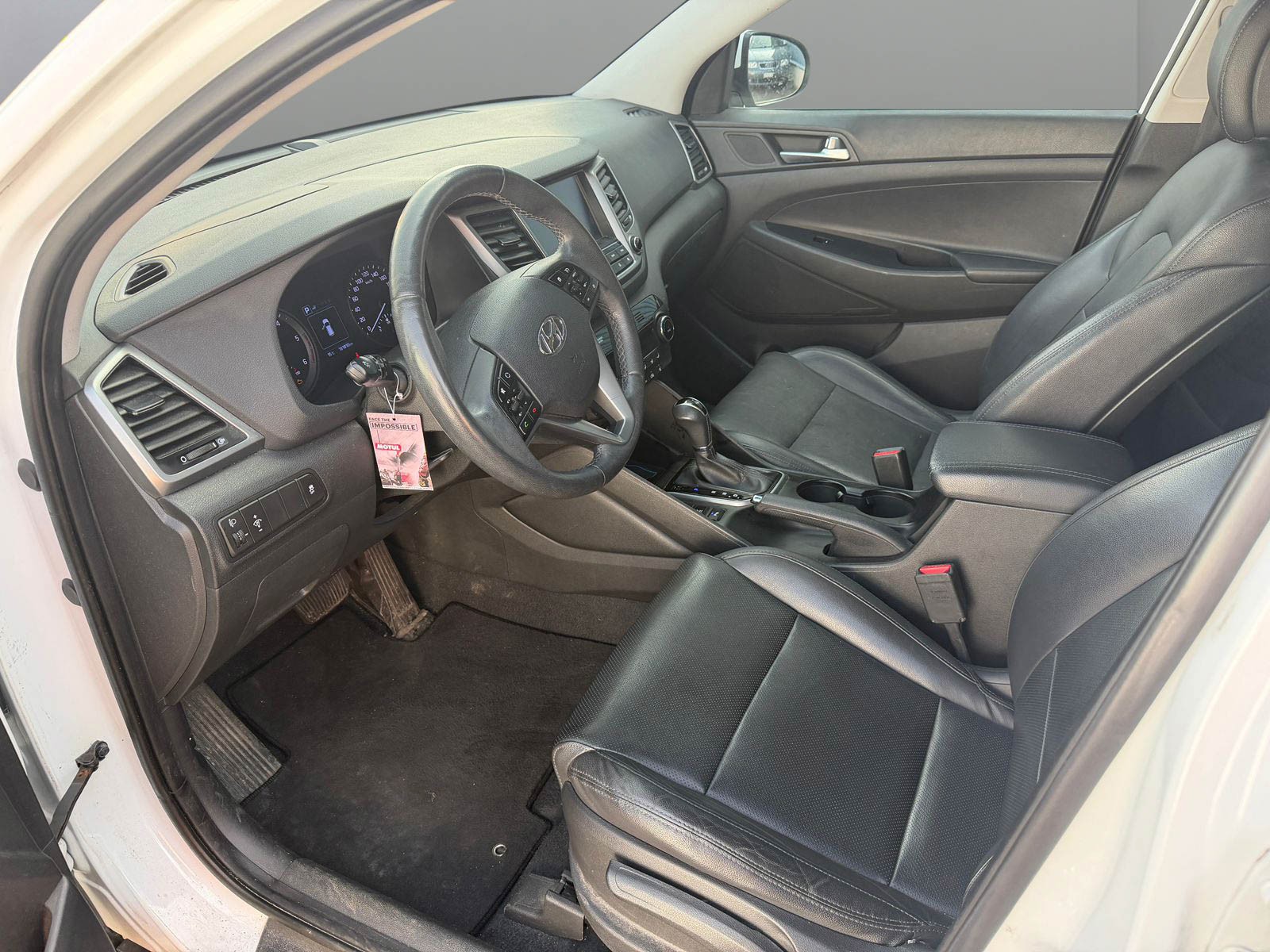 HYUNDAI Tucson 2.0 CRDI Vertex 4WD Automatic-image-4