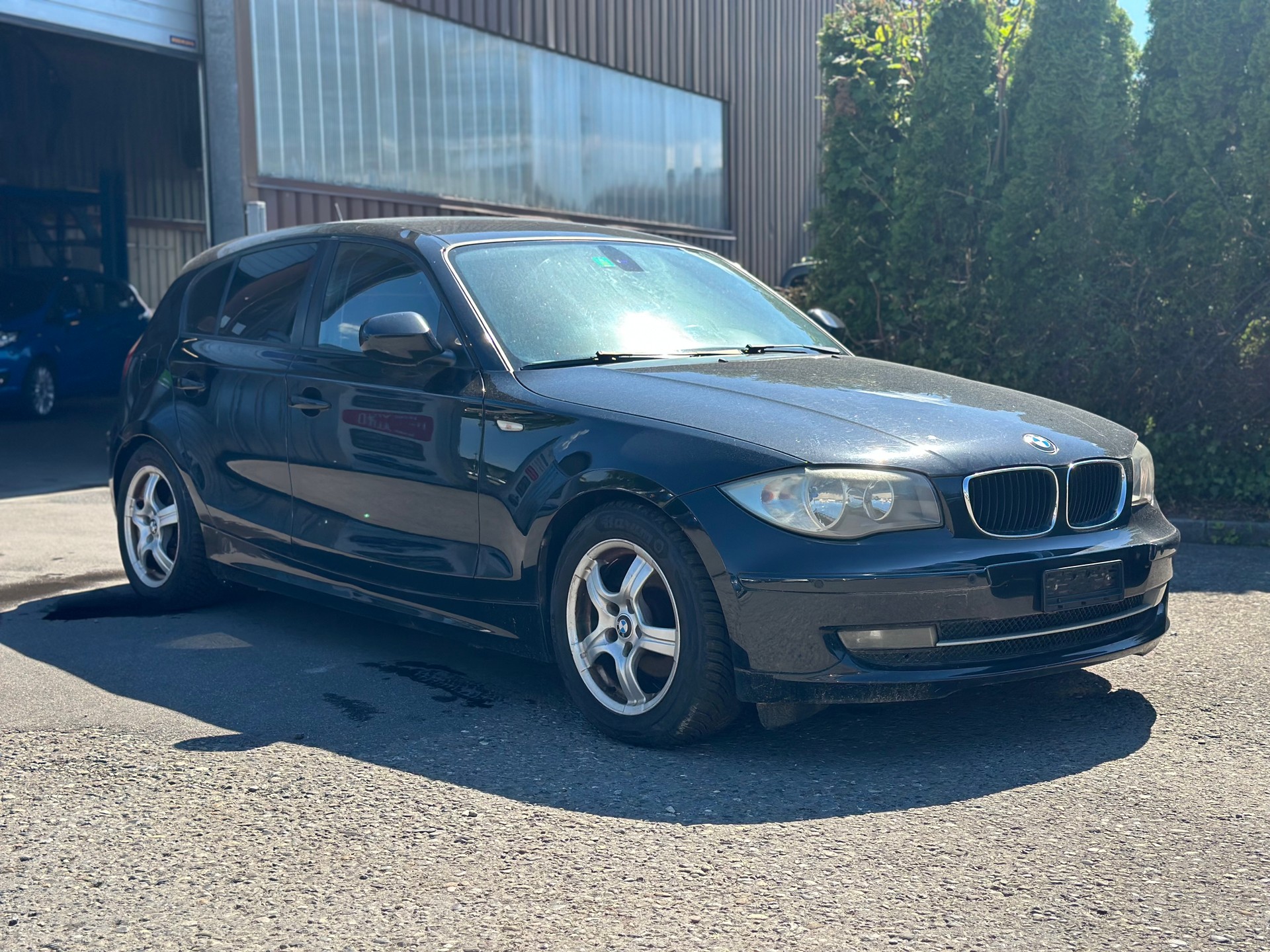 BMW 116i-image-0
