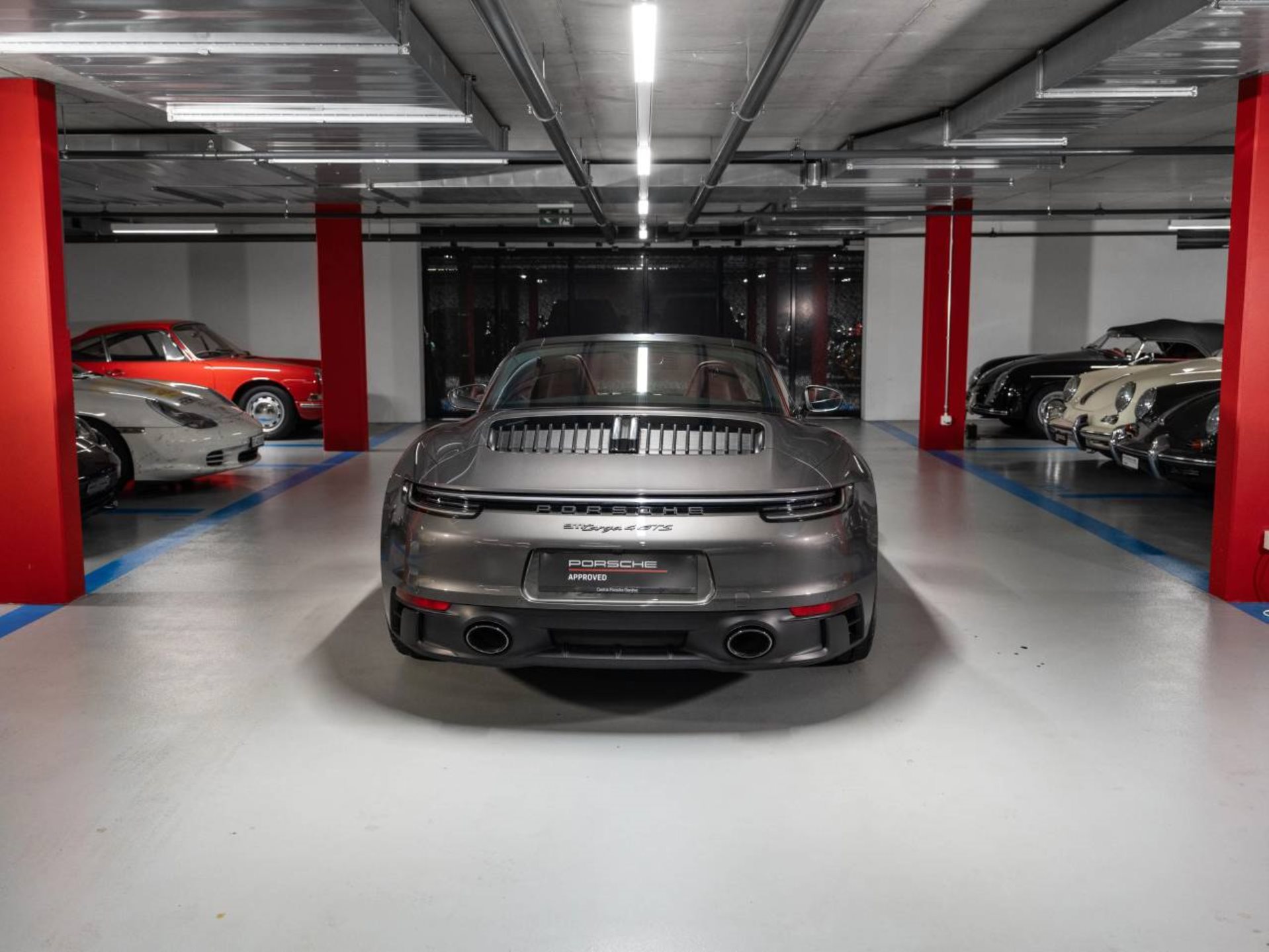 PORSCHE 911 Targa 4 GTS (MY22)-image-6