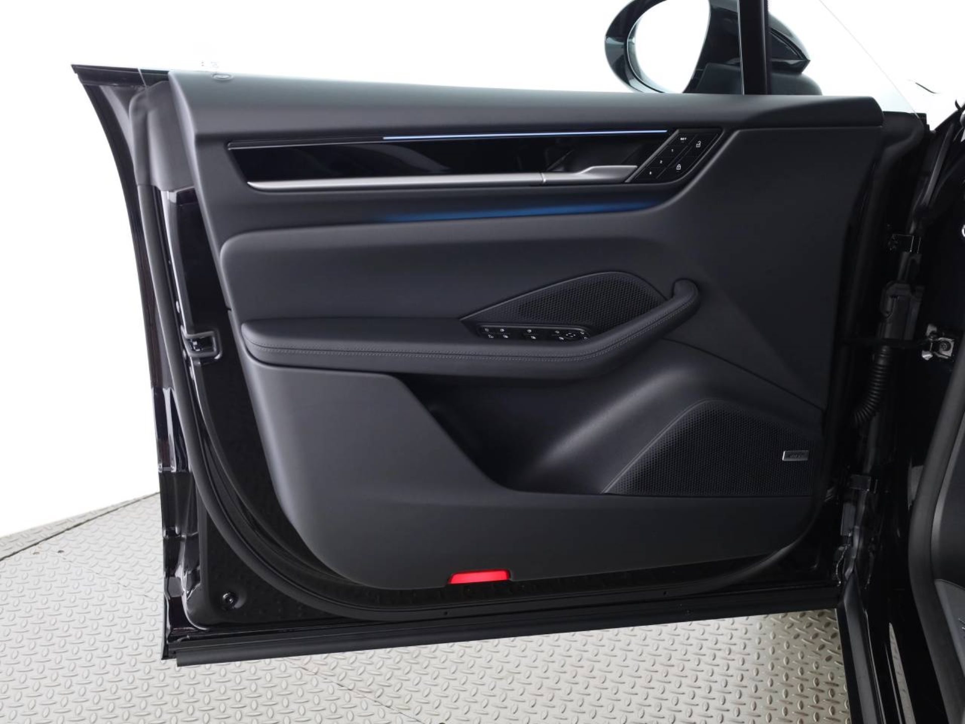 PORSCHE Macan 4S-image-16